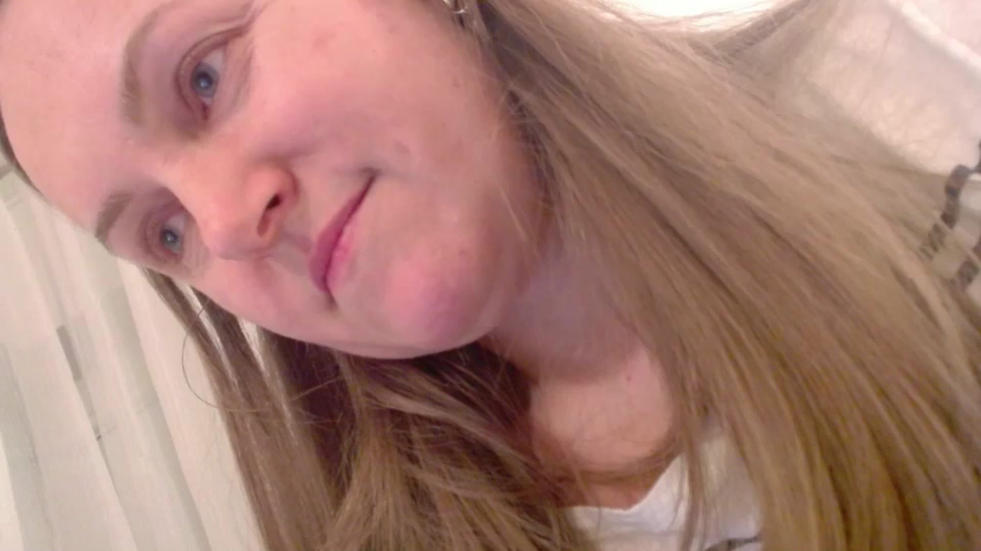 Gallery image thumbnail from JustLily's myfreecams stream on, 03/04/2025, 24:25 image 20 of 20