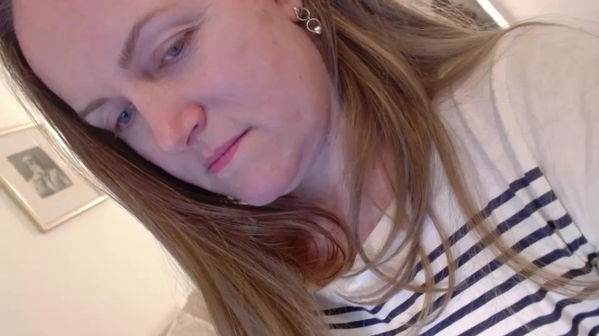 Gallery image thumbnail from JustLily's myfreecams stream on, 03/04/2025, 24:25 image 16 of 20