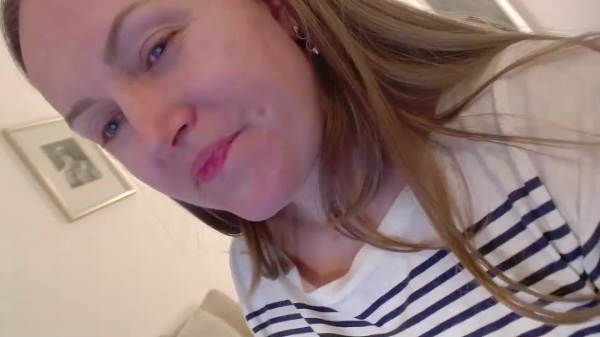 Gallery image thumbnail from JustLily's myfreecams stream on, 03/04/2025, 24:25 image 7 of 20