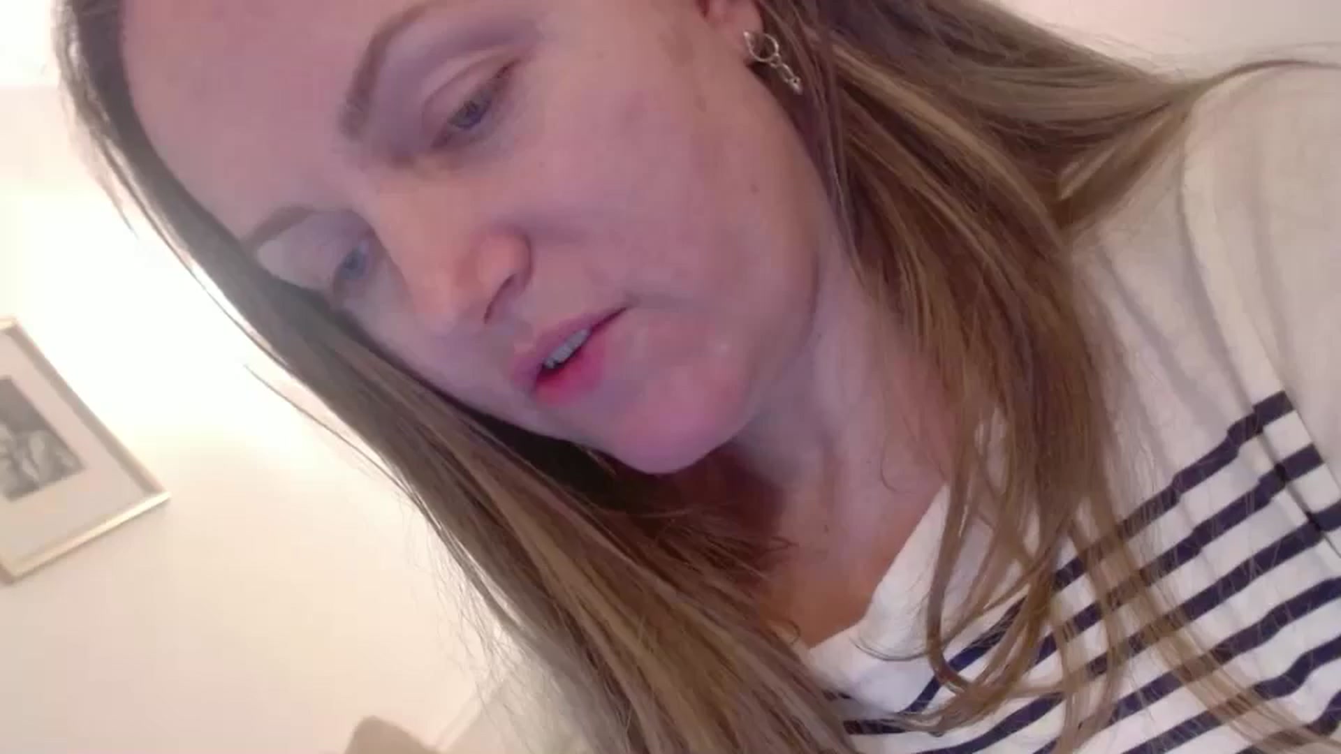 Gallery image thumbnail from JustLily's myfreecams stream on, 03/04/2025, 24:25 image 19 of 20