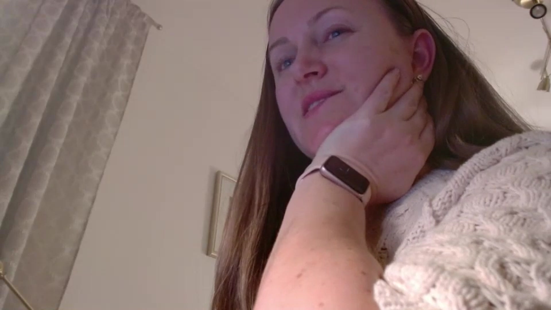 Gallery image thumbnail from JustLily's myfreecams stream on, 03/10/2025, 23:52 image 10 of 20