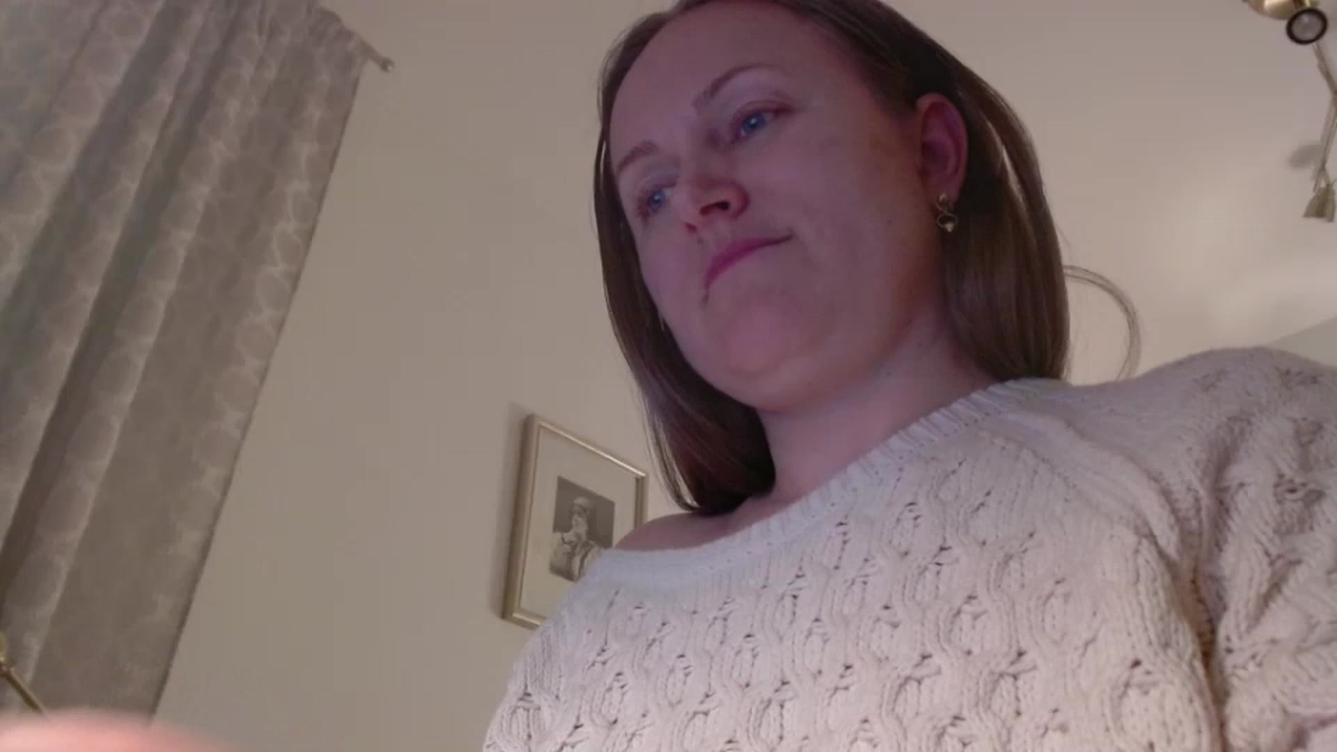 Gallery image thumbnail from JustLily's myfreecams stream on, 03/10/2025, 23:52 image 12 of 20