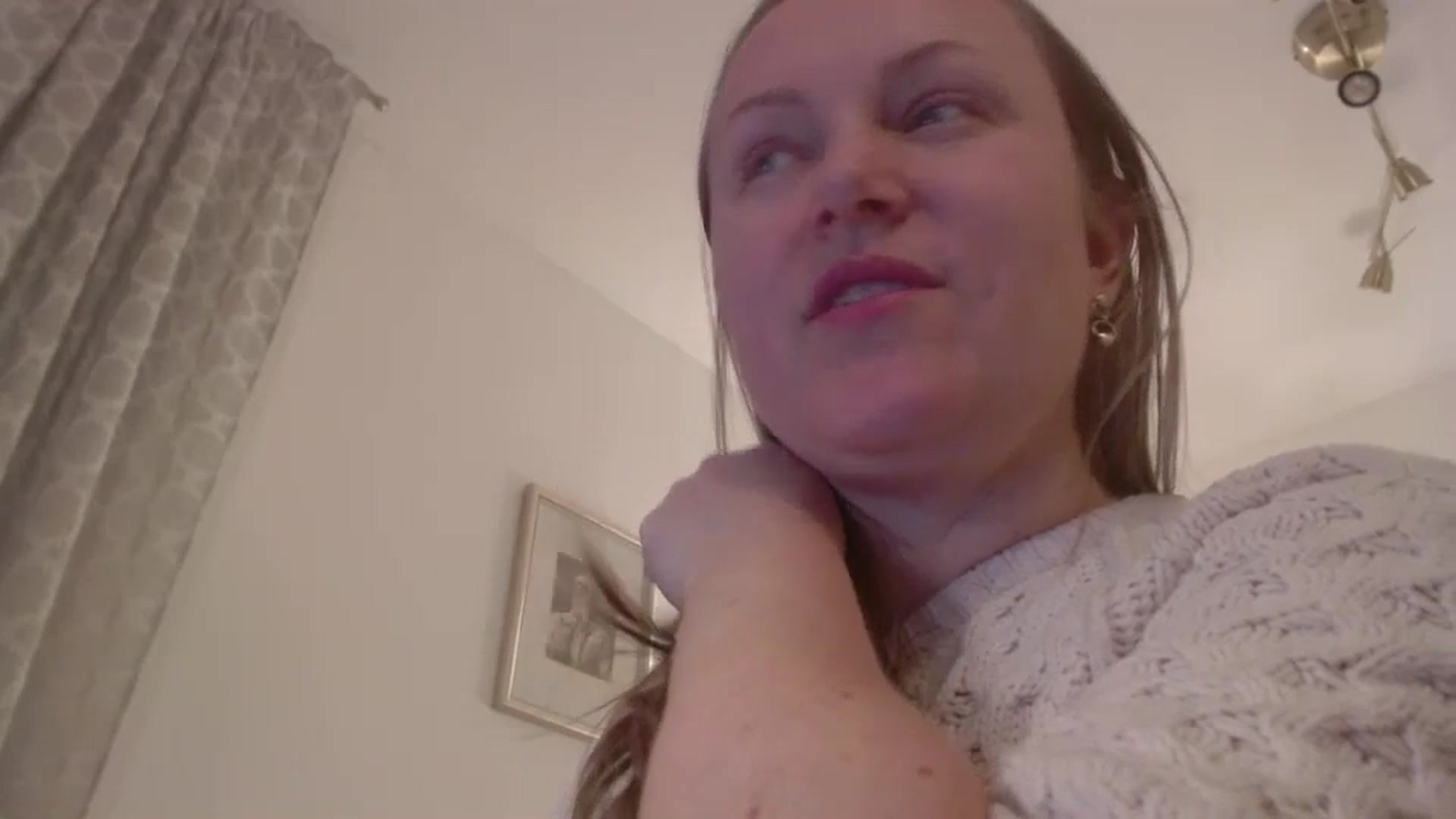 Gallery image thumbnail from JustLily's myfreecams stream on, 03/11/2025, 23:14 image 12 of 20