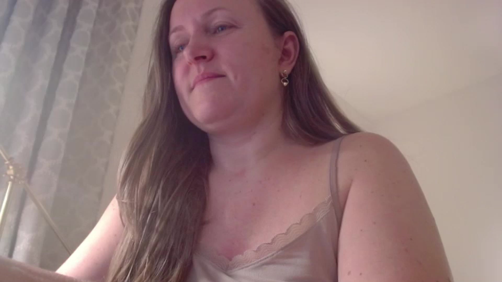 Gallery image thumbnail from JustLily's myfreecams stream on, 03/17/2025, 23:21 image 6 of 20