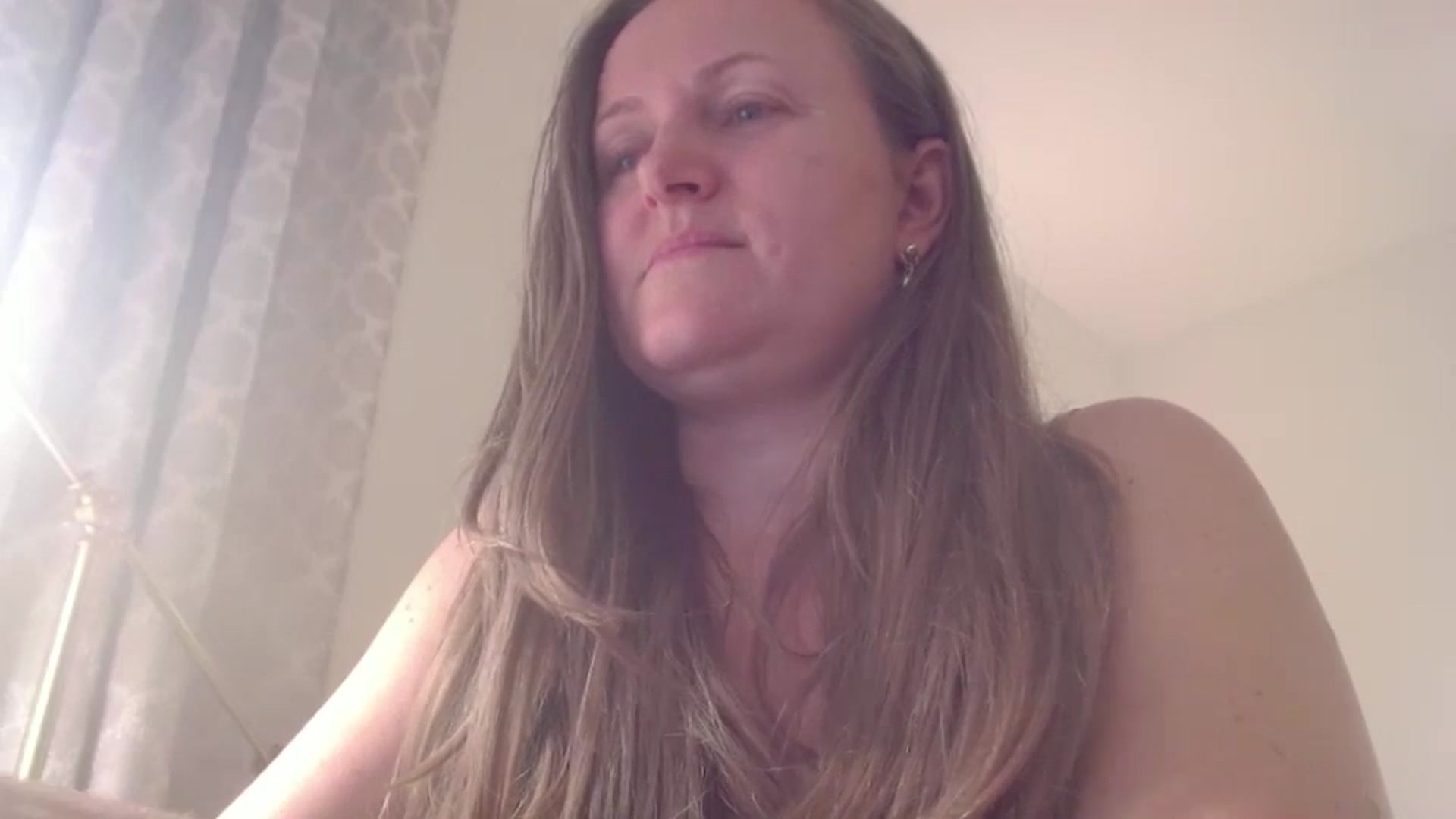 Gallery image thumbnail from JustLily's myfreecams stream on, 03/17/2025, 23:21 image 15 of 20