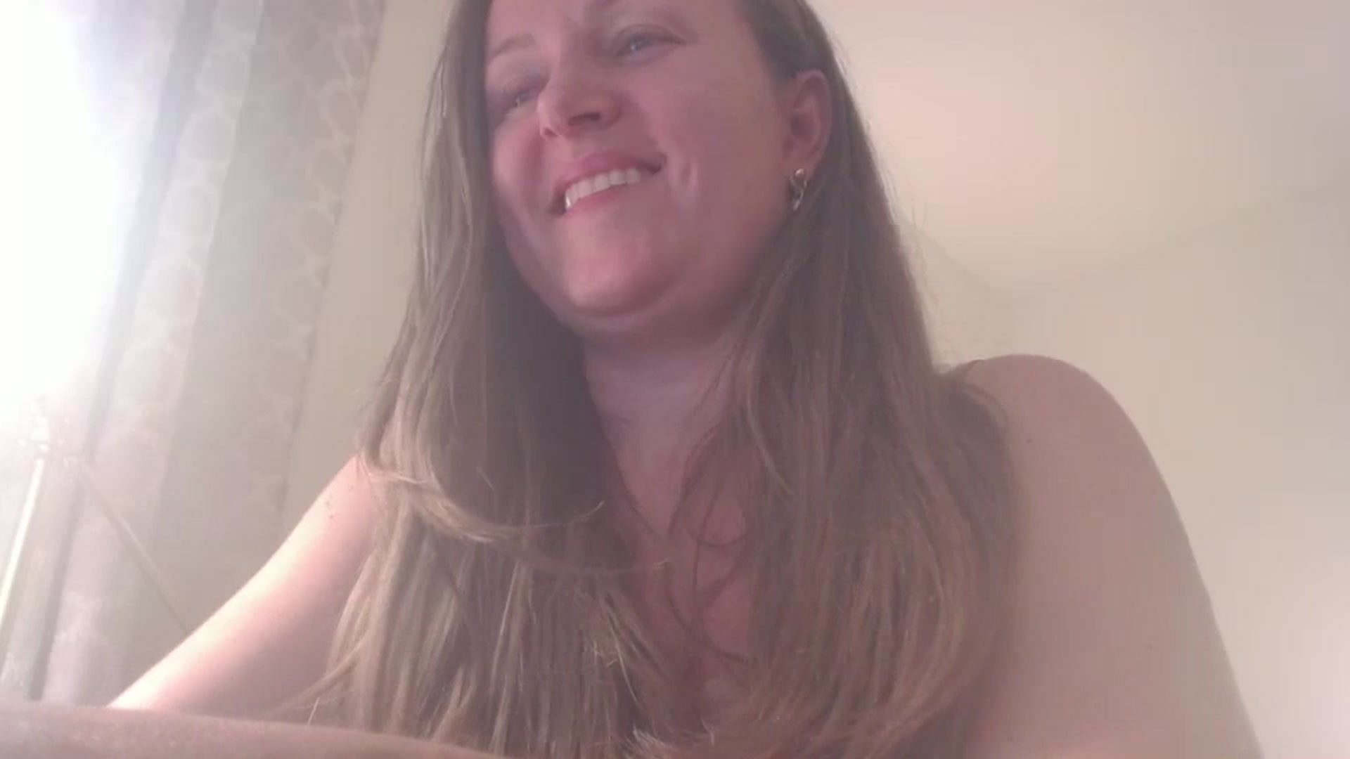 Gallery image thumbnail from JustLily's myfreecams stream on, 03/17/2025, 23:21 image 13 of 20