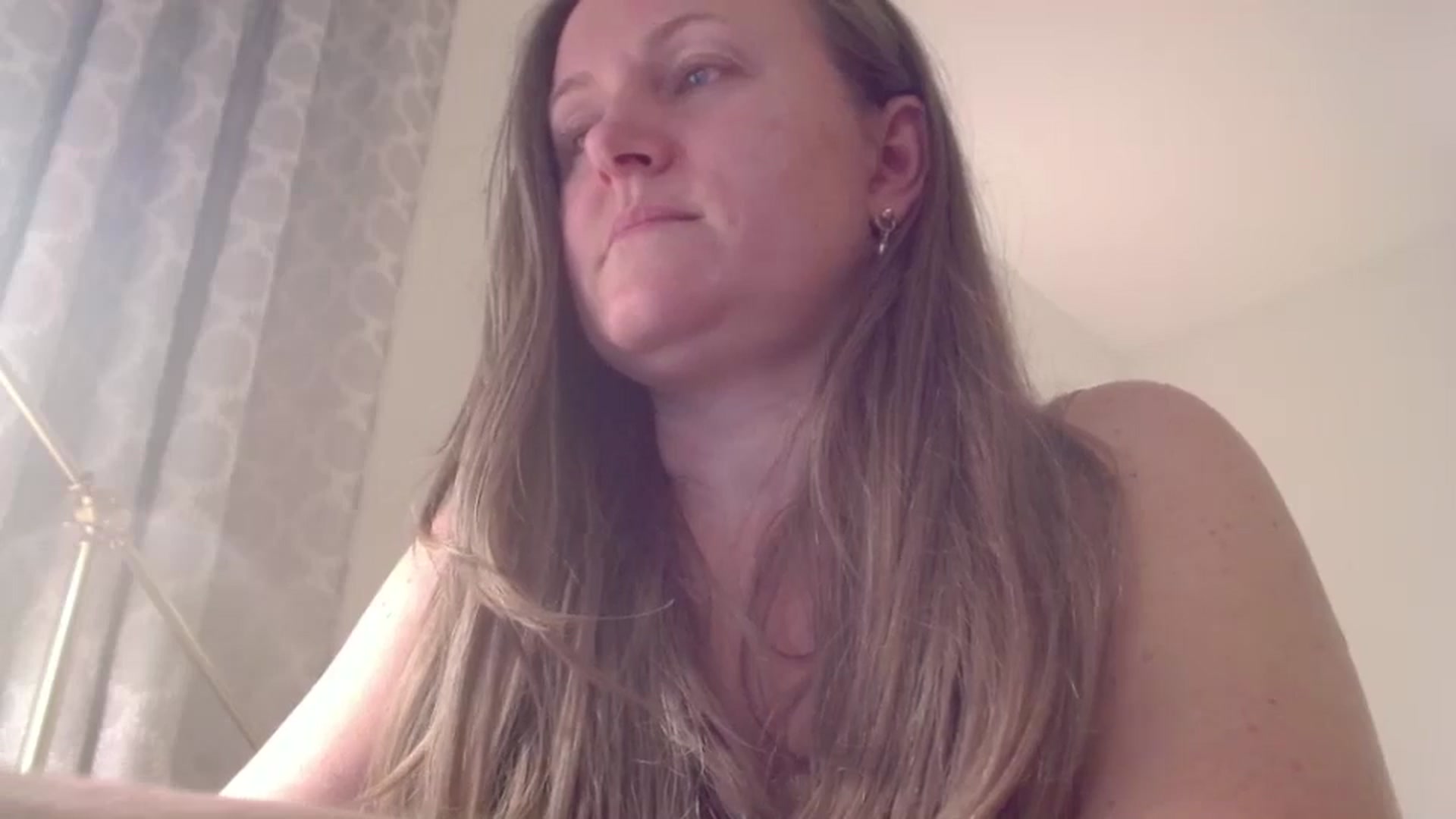 Gallery image thumbnail from JustLily's myfreecams stream on, 03/17/2025, 23:21 image 14 of 20