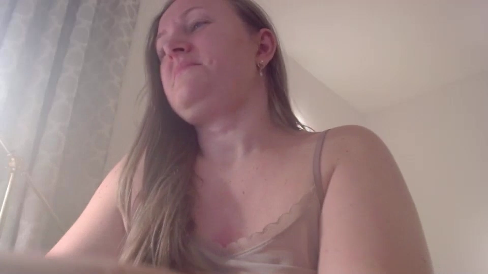 Gallery image thumbnail from JustLily's myfreecams stream on, 03/17/2025, 23:21 image 4 of 20