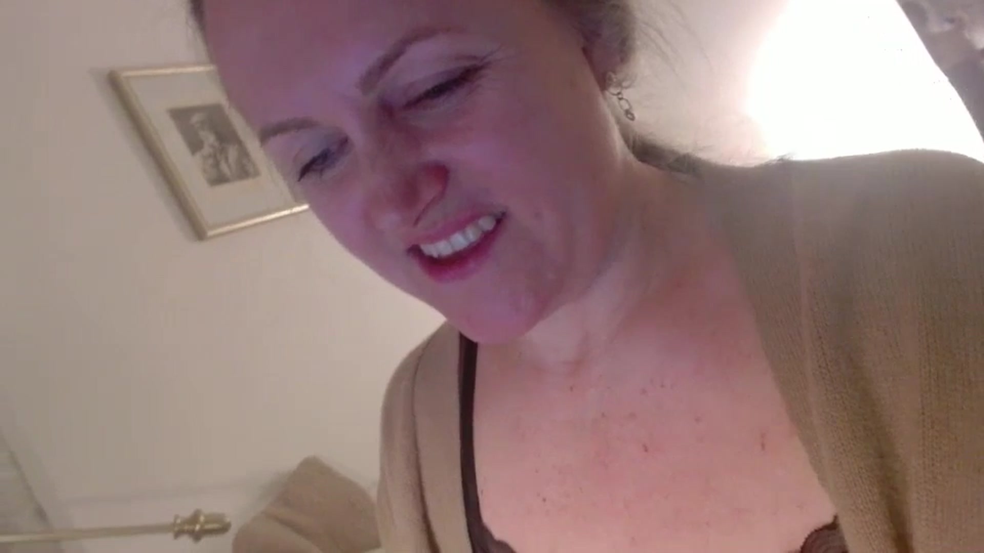 Gallery image thumbnail from JustLily's myfreecams stream on, 03/20/2025, 22:20 image 14 of 20