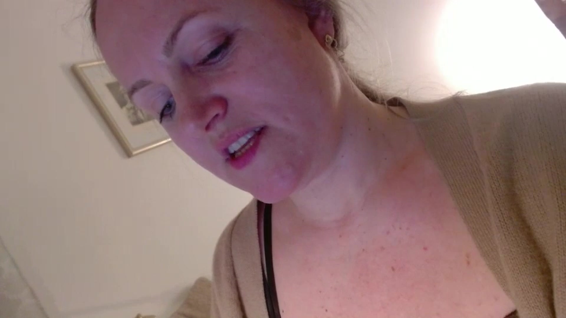 Gallery image thumbnail from JustLily's myfreecams stream on, 03/20/2025, 22:20 image 19 of 20