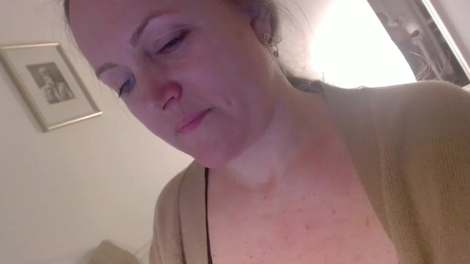 Gallery image thumbnail from JustLily's myfreecams stream on, 03/20/2025, 22:20 image 12 of 20
