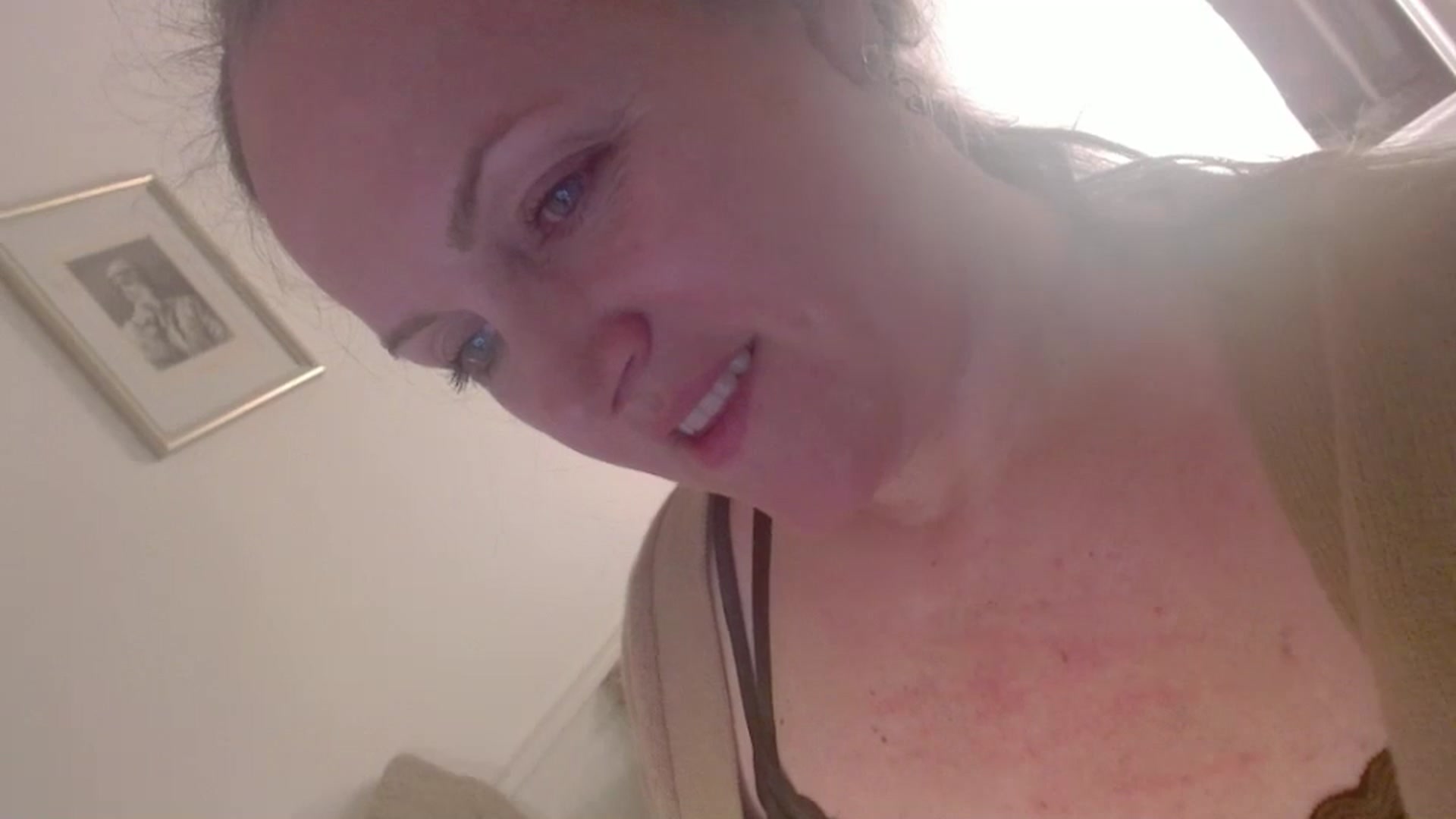 Gallery image thumbnail from JustLily's myfreecams stream on, 03/20/2025, 22:20 image 3 of 20