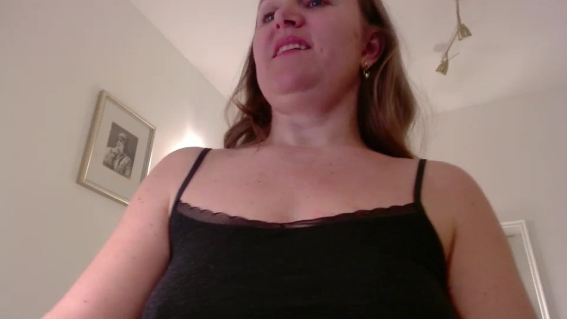 Gallery image thumbnail from JustLily's myfreecams stream on, 03/22/2025, 24:03 image 5 of 20