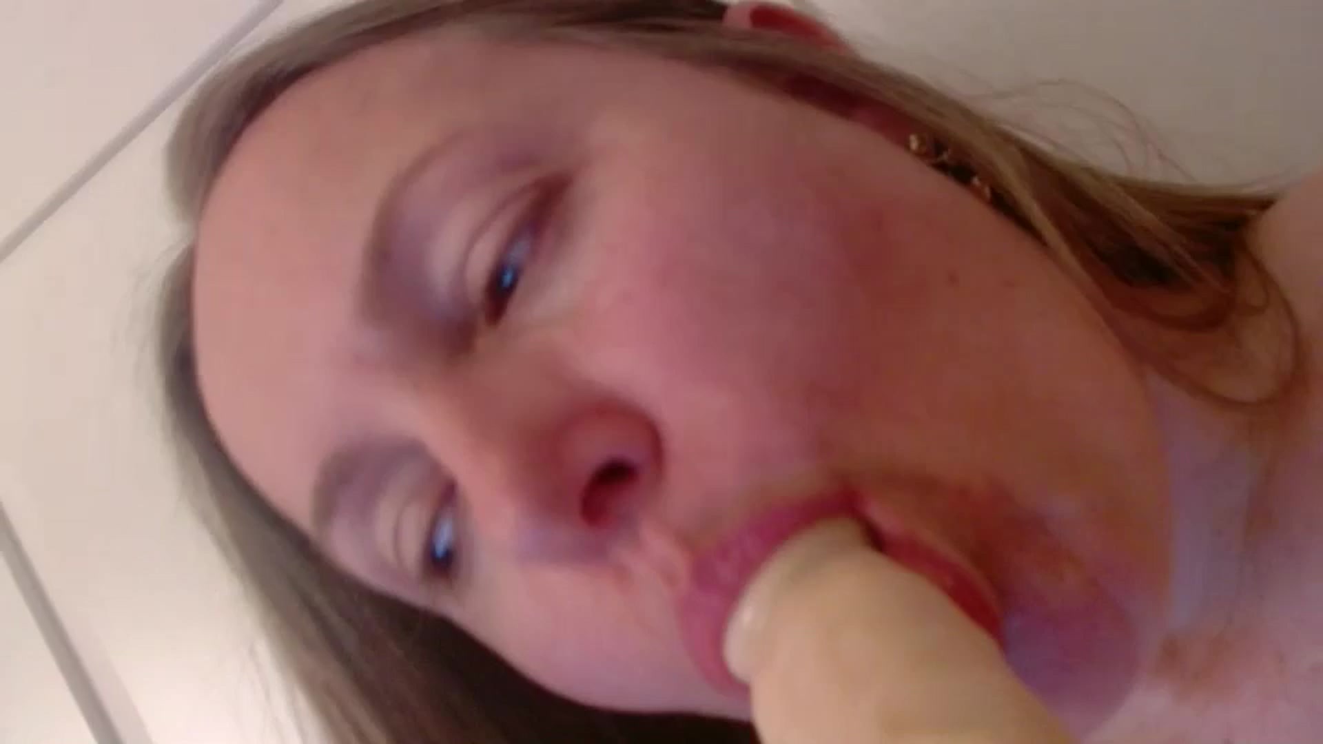Gallery image thumbnail from JustLily's myfreecams stream on, 03/24/2025, 23:45 image 1 of 20
