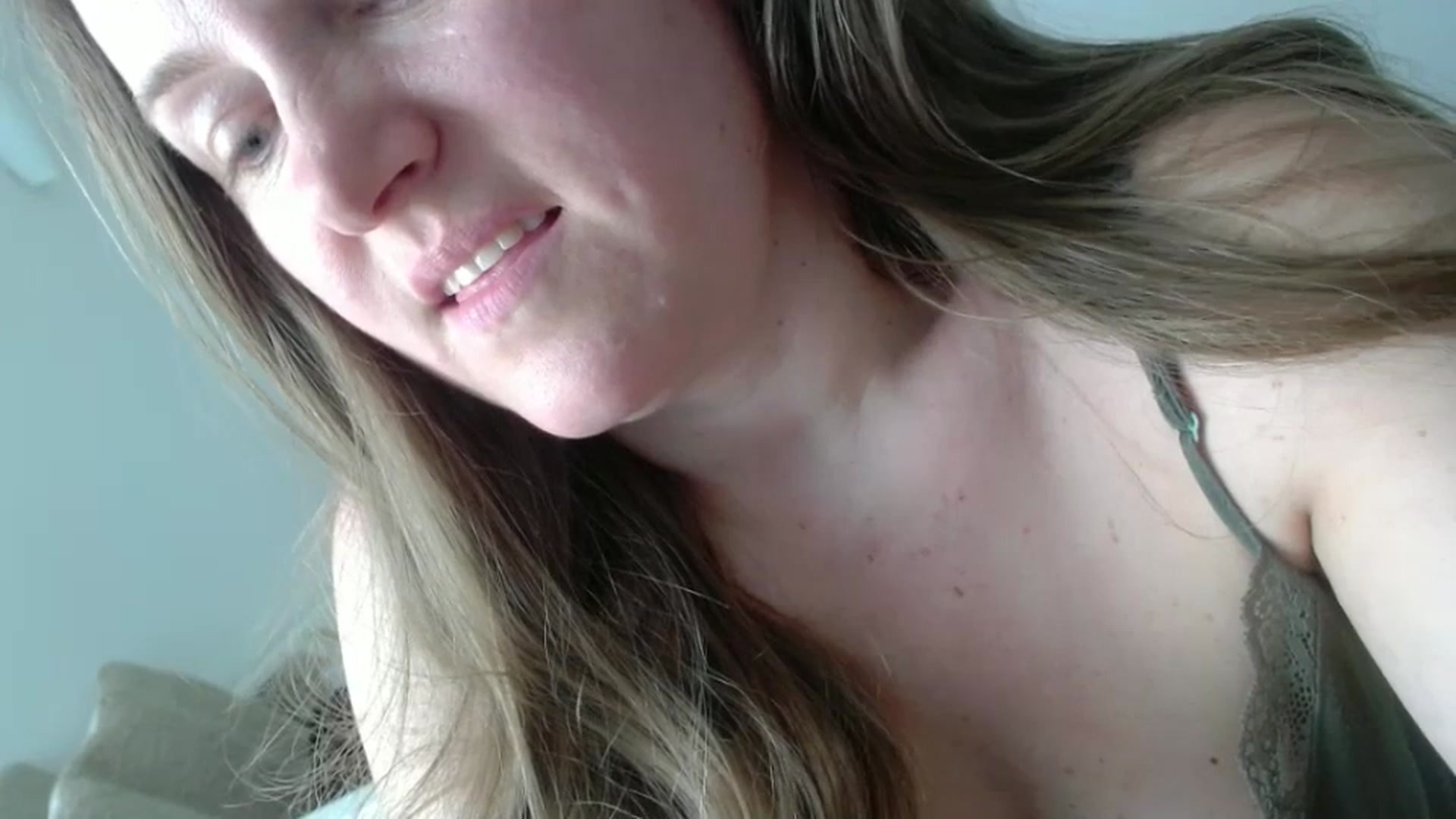 Gallery image thumbnail from JustLily's myfreecams stream on, 03/25/2025, 13:53 image 3 of 20