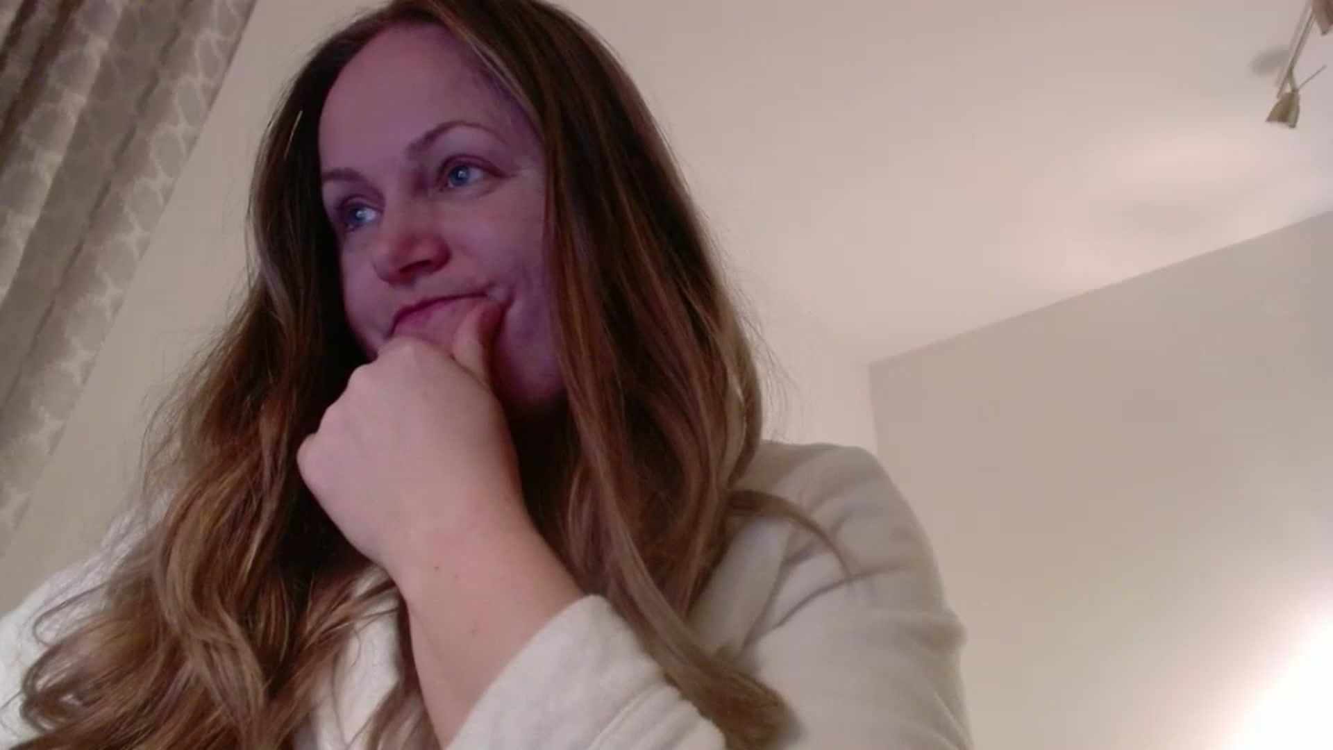 Gallery image thumbnail from JustLily's myfreecams stream on, 03/26/2025, 24:34 image 2 of 20