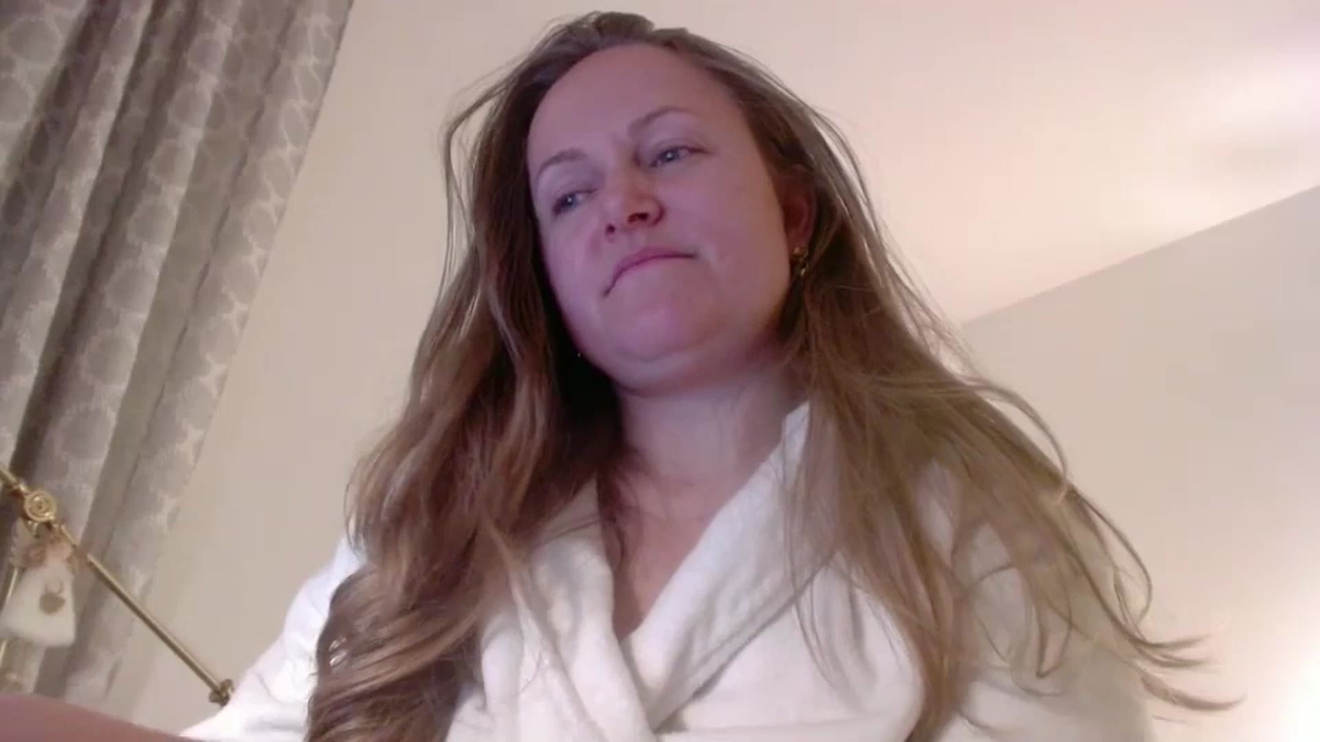 Gallery image thumbnail from JustLily's myfreecams stream on, 03/26/2025, 24:34 image 11 of 20