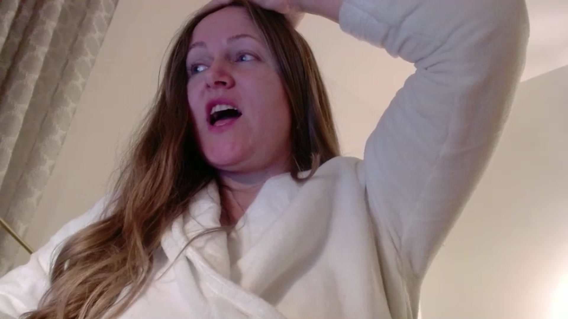 Gallery image thumbnail from JustLily's myfreecams stream on, 03/26/2025, 24:34 image 5 of 20