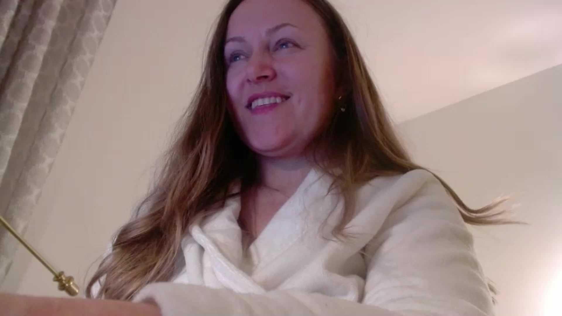 Gallery image thumbnail from JustLily's myfreecams stream on, 03/26/2025, 24:34 image 6 of 20