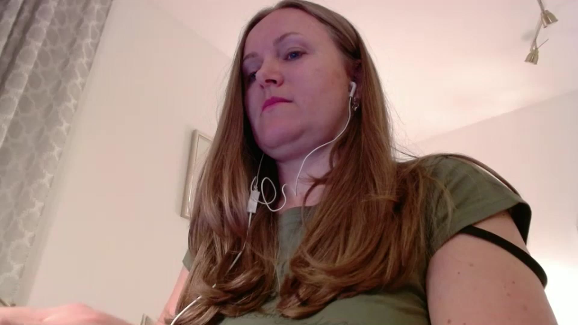 Gallery image thumbnail from JustLily's myfreecams stream on, 03/28/2025, 23:15 image 1 of 20