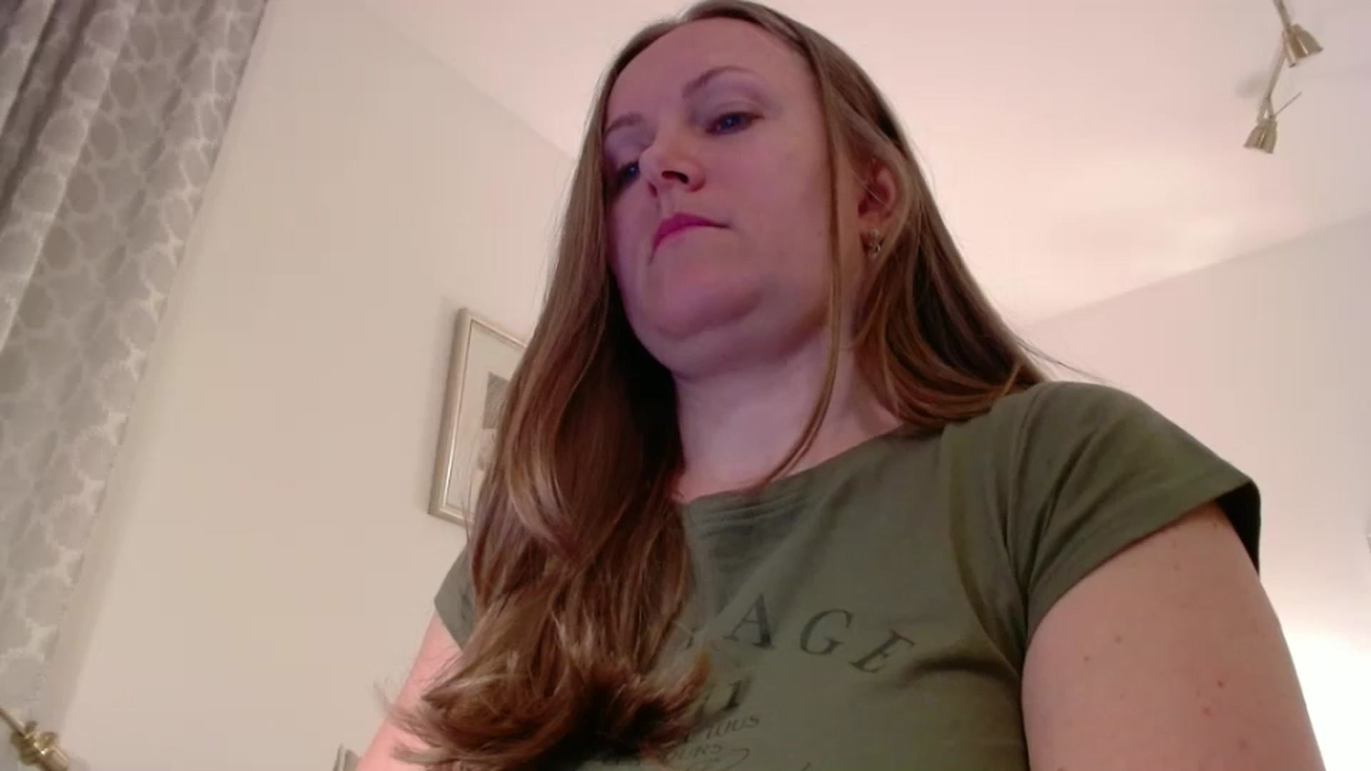 Gallery image thumbnail from JustLily's myfreecams stream on, 03/28/2025, 23:15 image 10 of 20