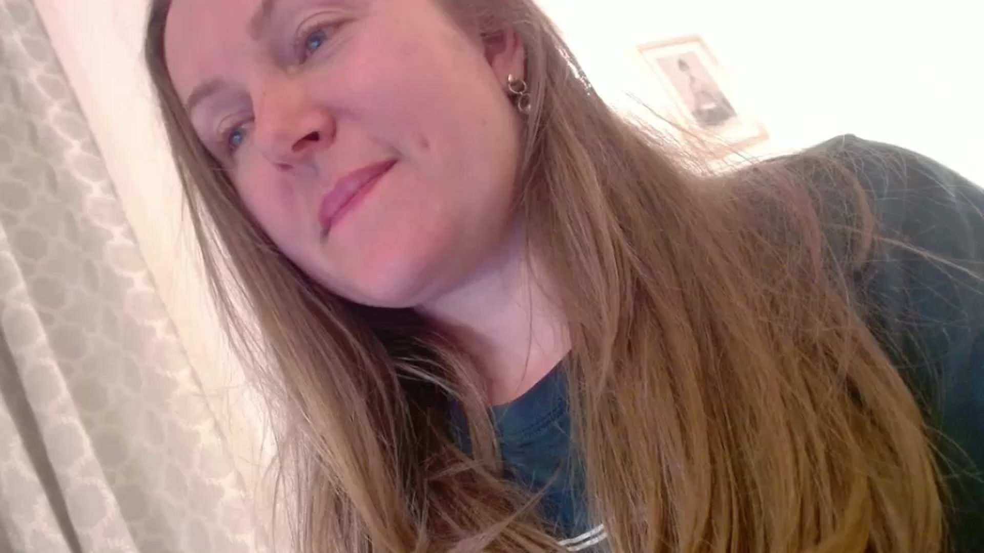 Gallery image thumbnail from JustLily's myfreecams stream on, 04/03/2025, 23:24 image 1 of 20