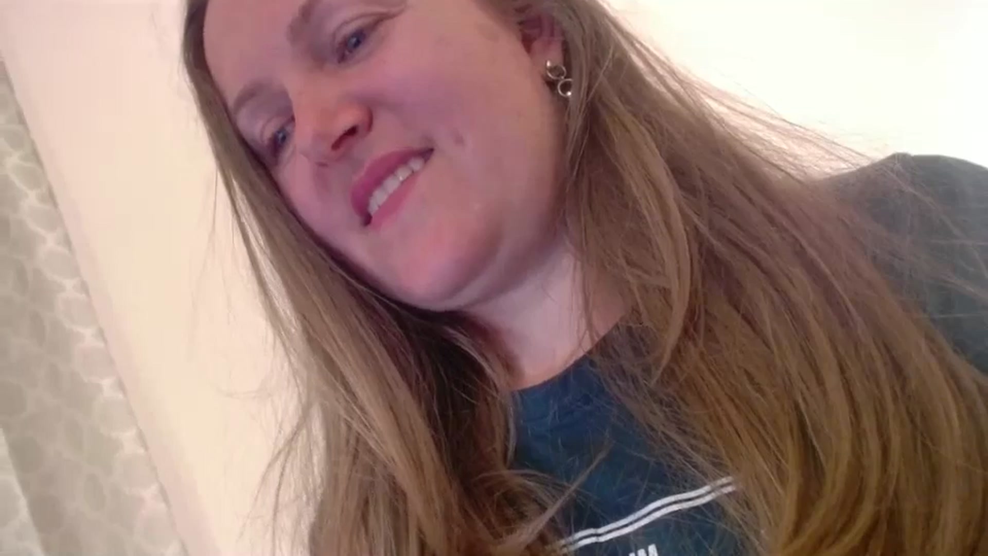 Gallery image thumbnail from JustLily's myfreecams stream on, 04/03/2025, 23:24 image 6 of 20