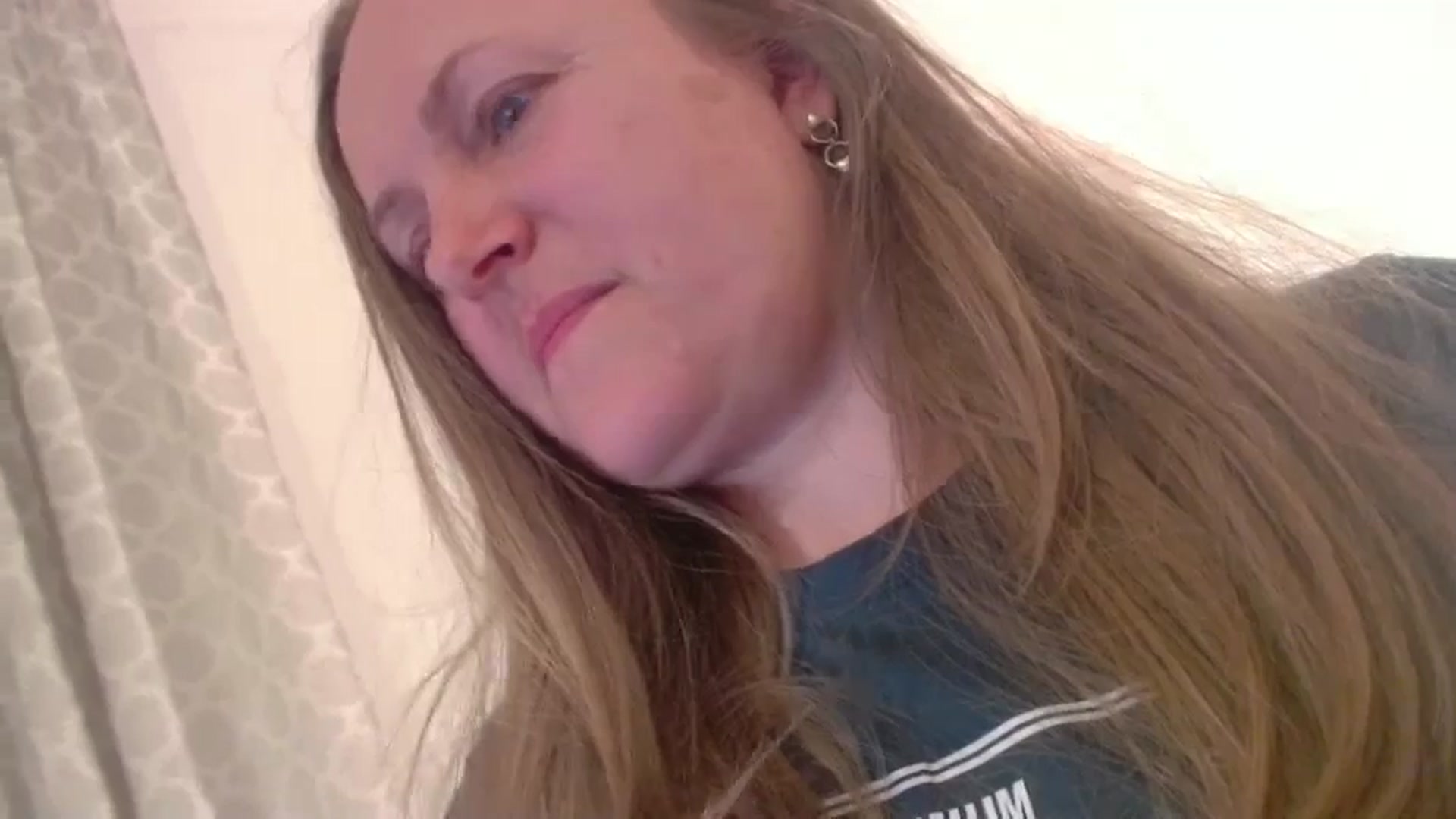 Gallery image thumbnail from JustLily's myfreecams stream on, 04/03/2025, 23:24 image 7 of 20