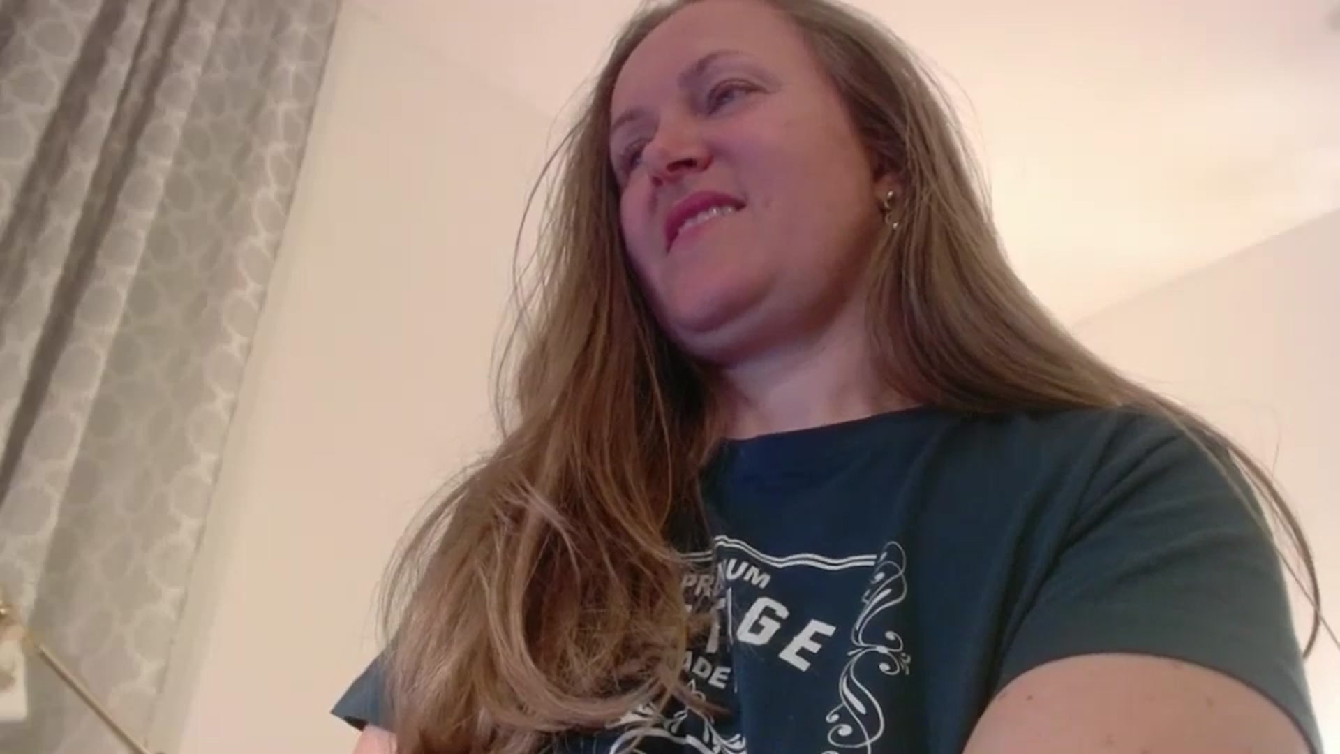Gallery image thumbnail from JustLily's myfreecams stream on, 04/03/2025, 23:24 image 15 of 20