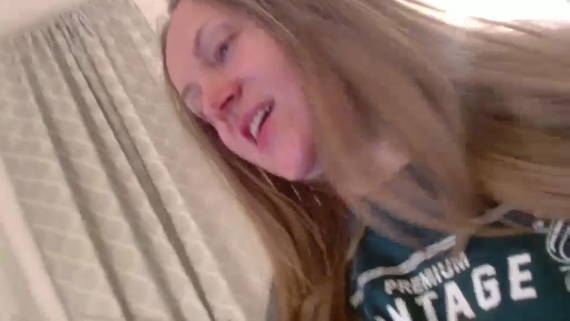 Gallery image thumbnail from JustLily's myfreecams stream on, 04/03/2025, 23:36 image 20 of 20
