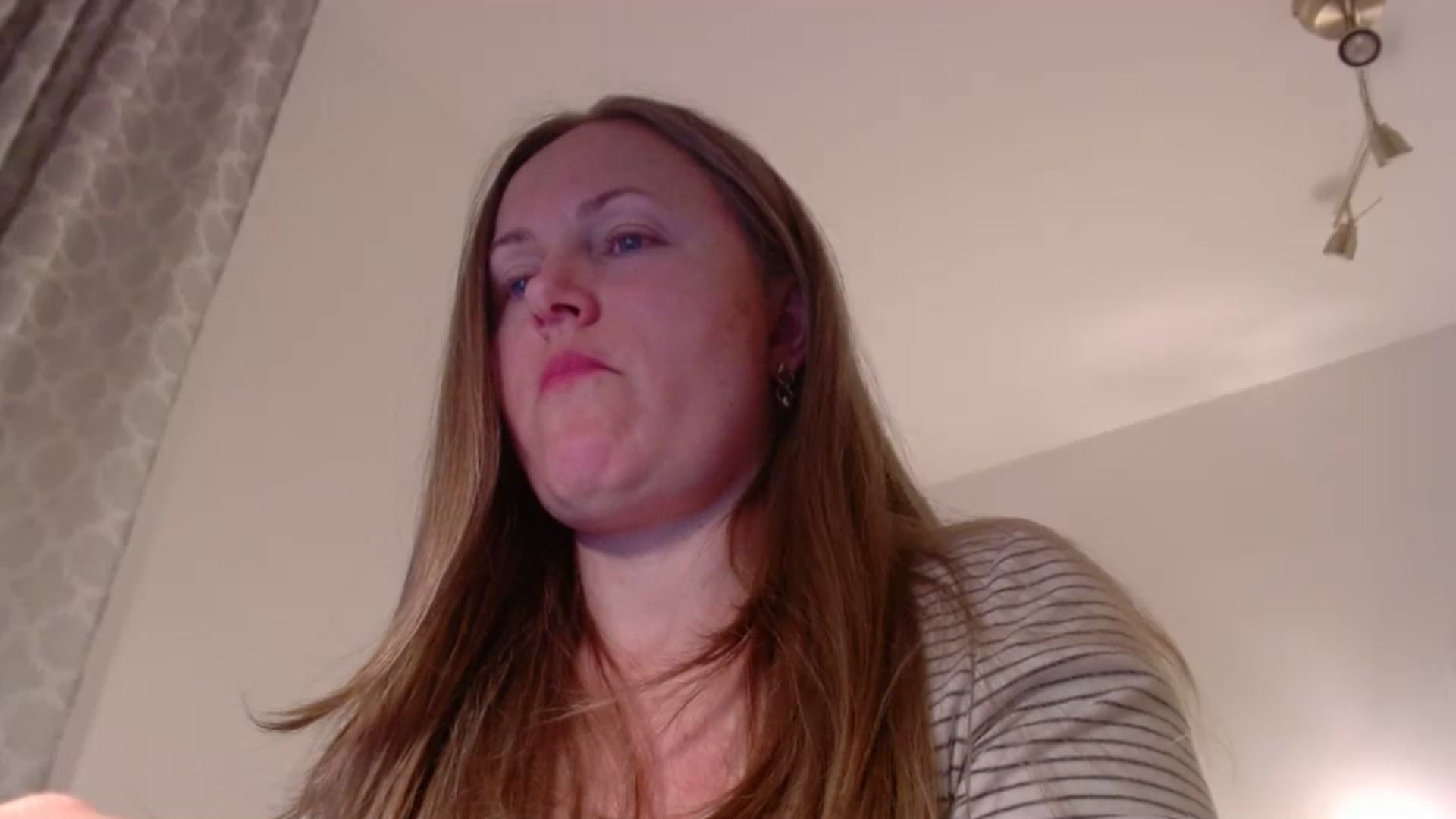 Gallery image thumbnail from JustLily's myfreecams stream on, 04/04/2025, 21:26 image 16 of 20
