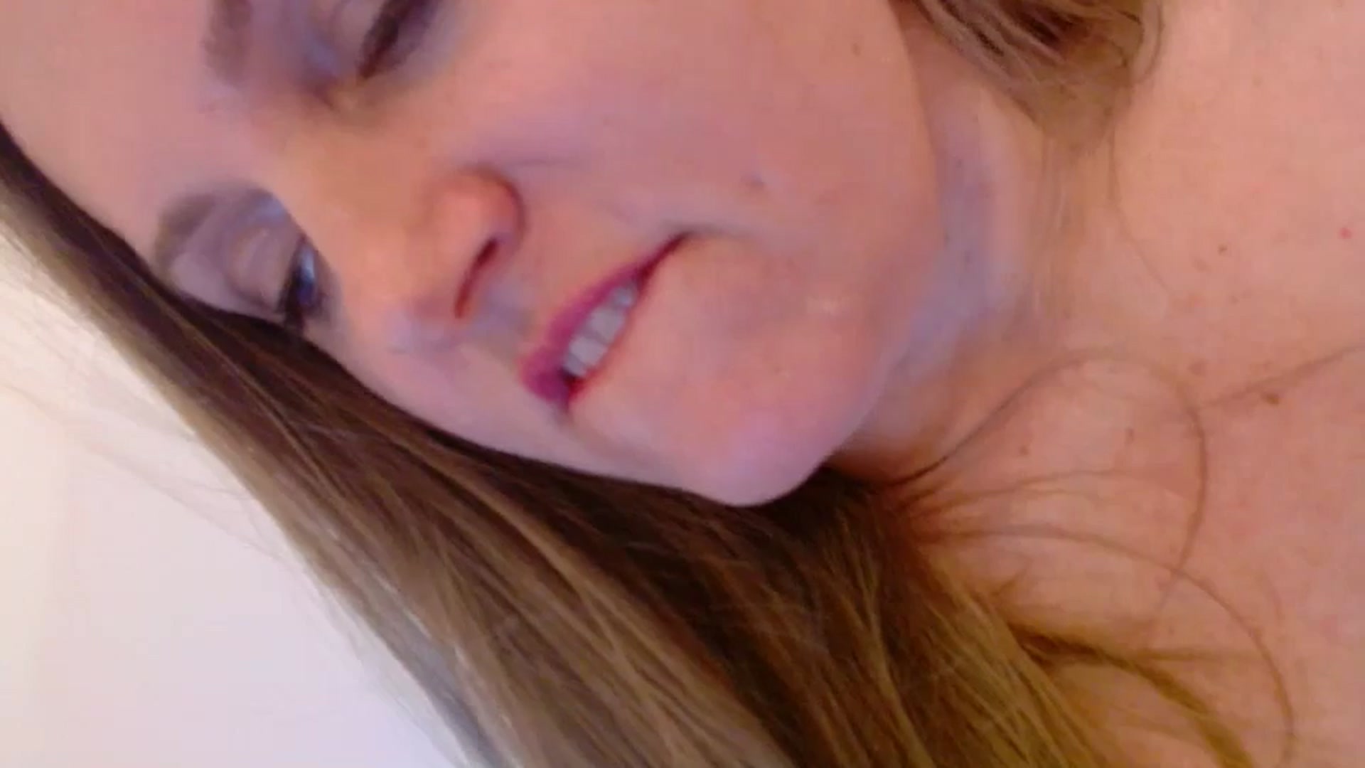 Gallery image thumbnail from JustLily's myfreecams stream on, 04/05/2025, 22:18 image 15 of 20