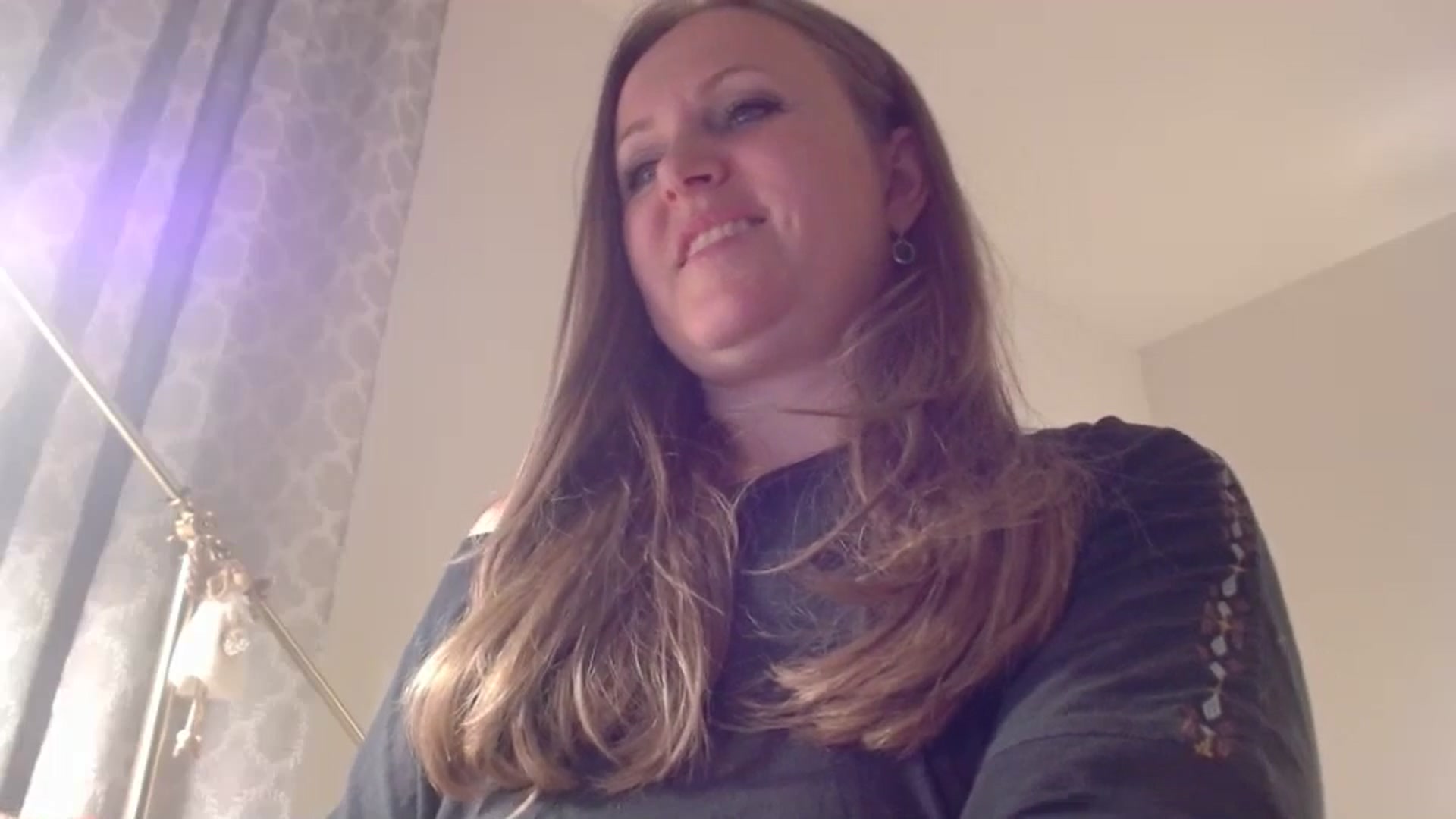 Gallery image thumbnail from JustLily's myfreecams stream on, 04/07/2025, 22:47 image 11 of 20