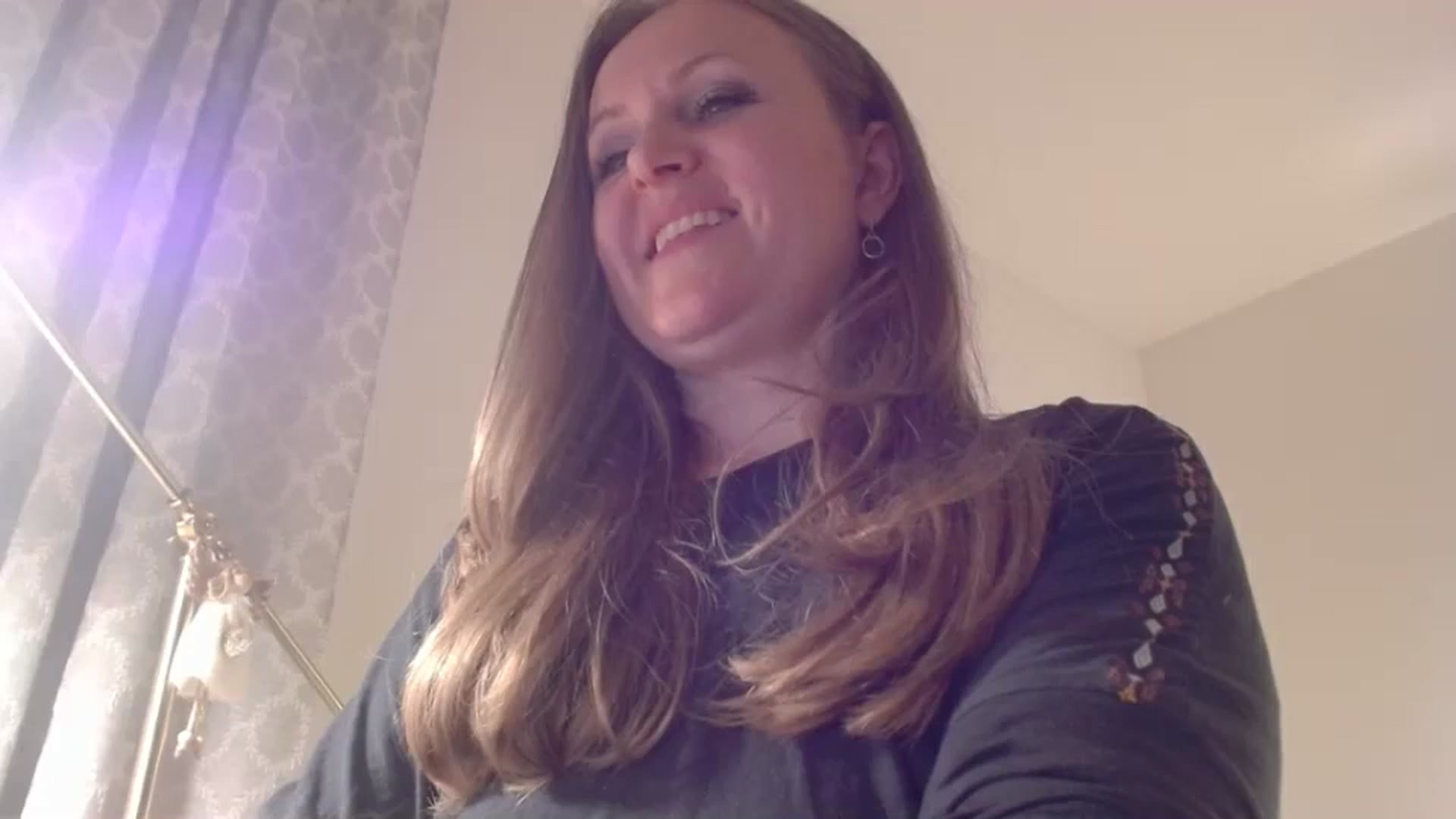 Gallery image thumbnail from JustLily's myfreecams stream on, 04/07/2025, 22:47 image 5 of 20
