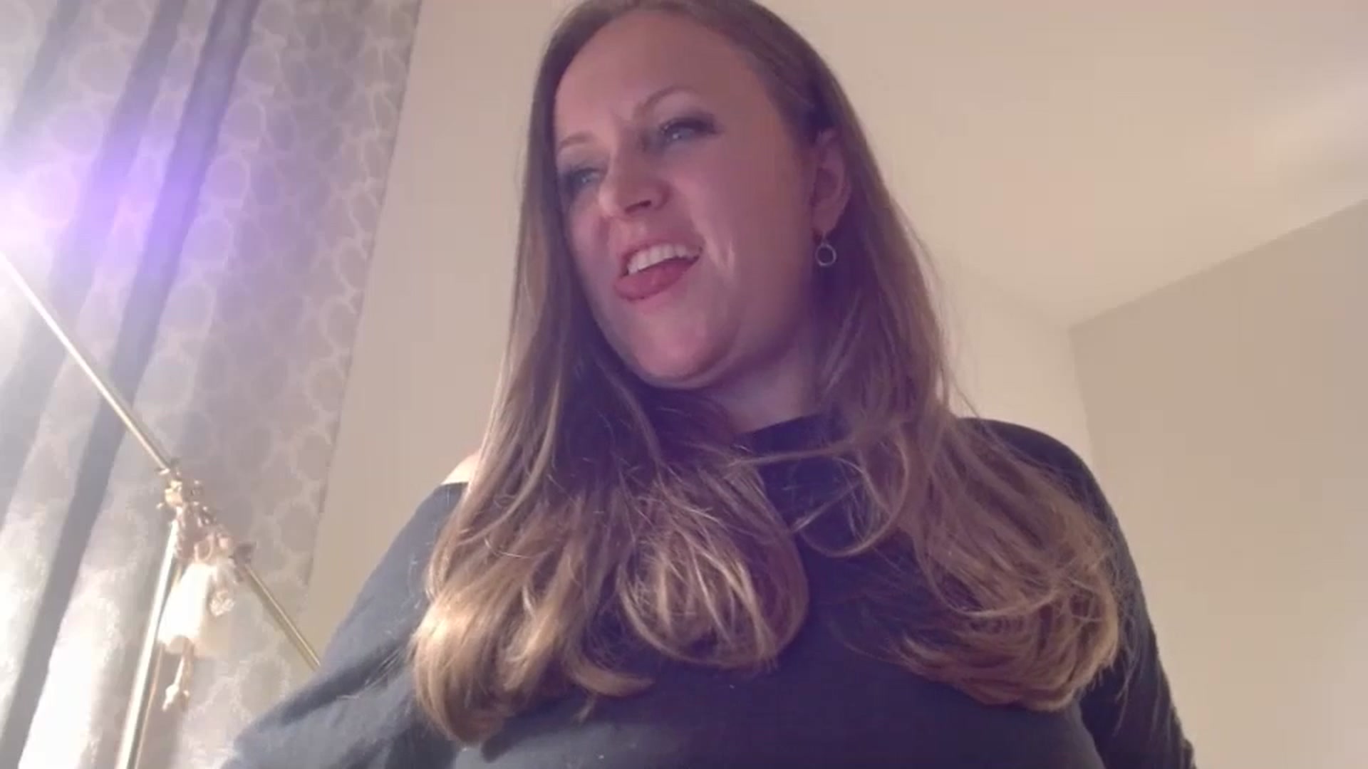 Gallery image thumbnail from JustLily's myfreecams stream on, 04/07/2025, 22:47 image 20 of 20