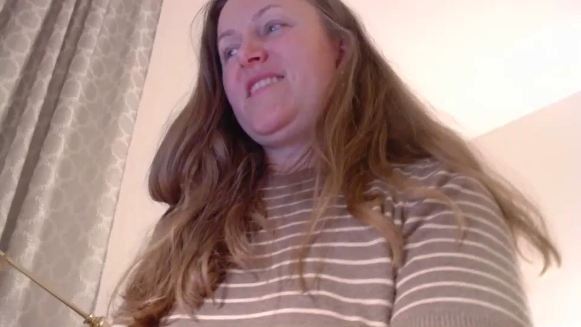 Gallery image thumbnail from JustLily's myfreecams stream on, 04/12/2025, 23:18 image 14 of 20