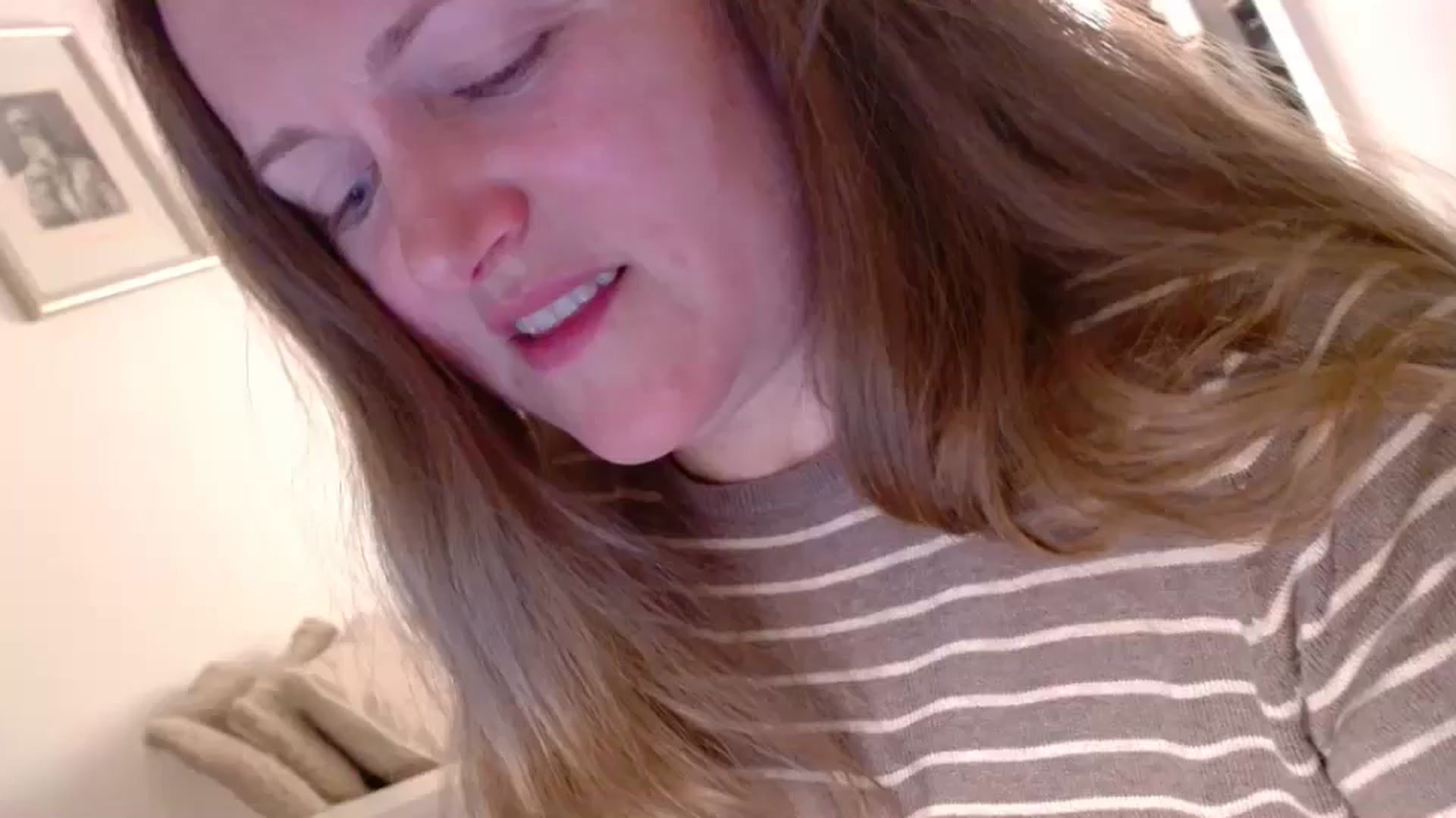 Gallery image thumbnail from JustLily's myfreecams stream on, 04/12/2025, 23:18 image 1 of 20