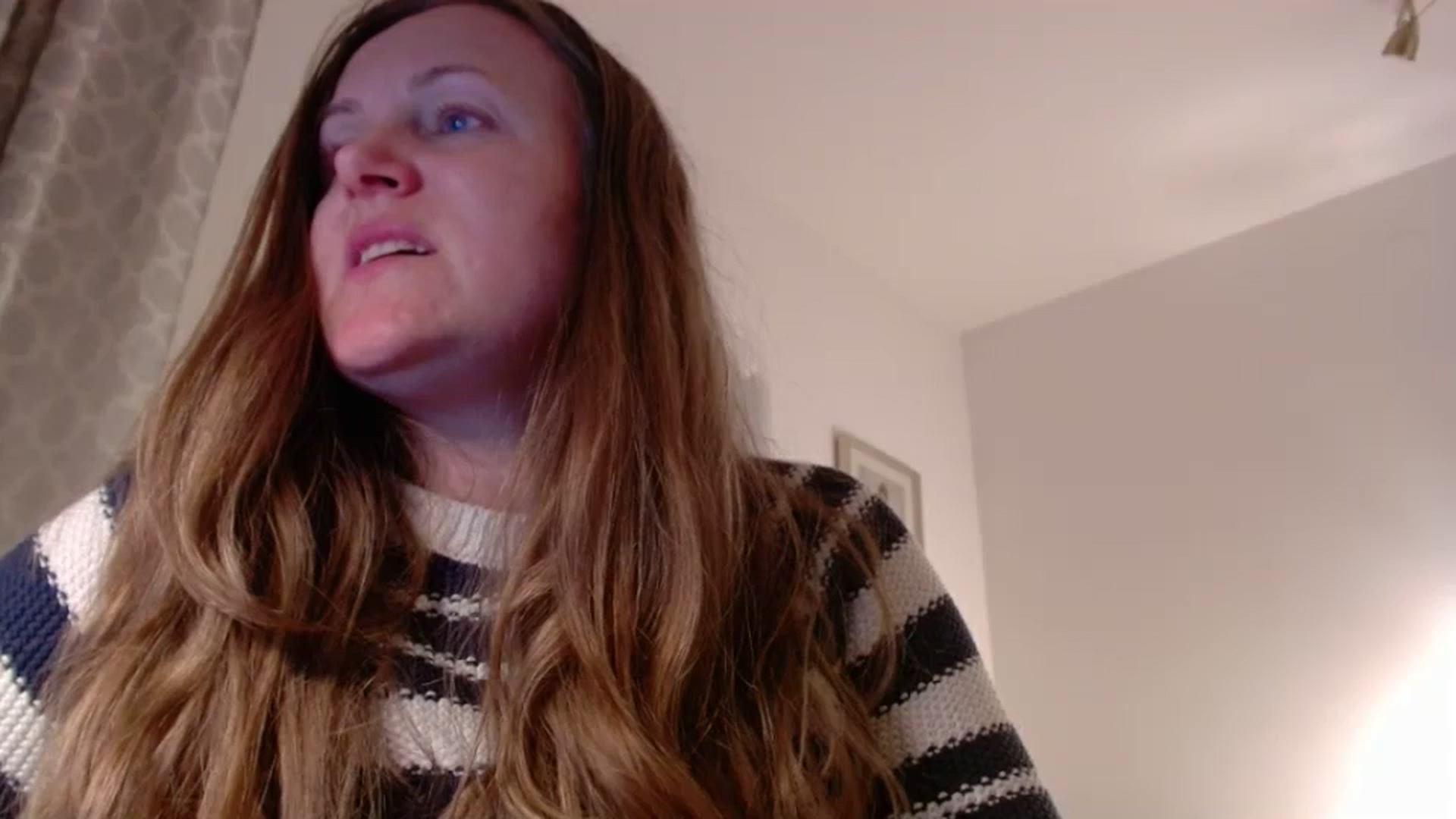 Gallery image thumbnail from JustLily's myfreecams stream on, 04/15/2025, 24:09 image 15 of 20