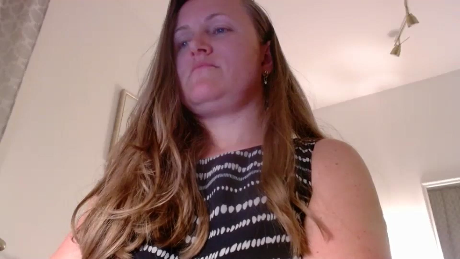 Gallery image thumbnail from JustLily's myfreecams stream on, 04/18/2025, 24:50 image 2 of 20