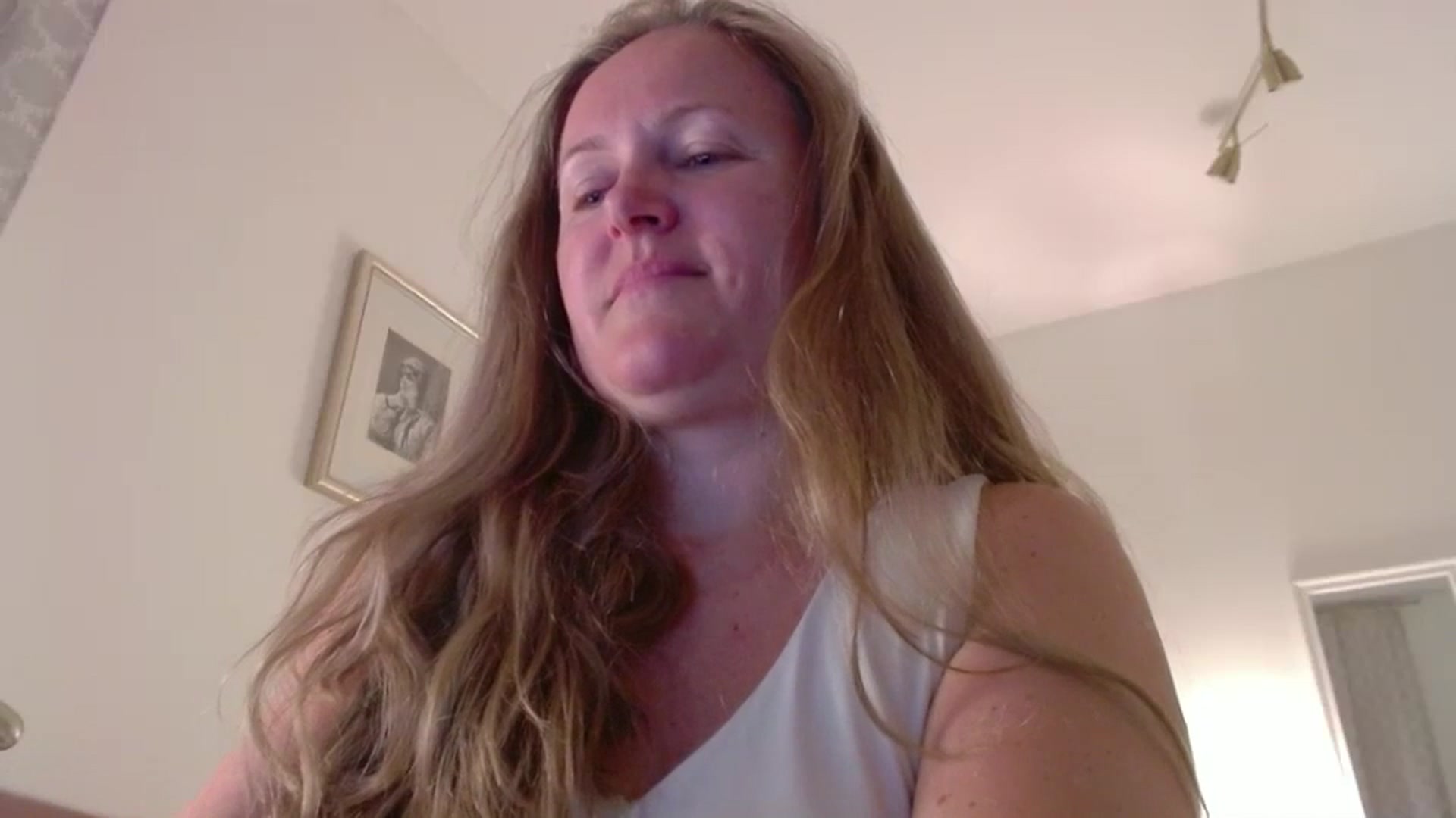 Gallery image thumbnail from JustLily's myfreecams stream on, 05/09/2025, 24:07 image 20 of 20