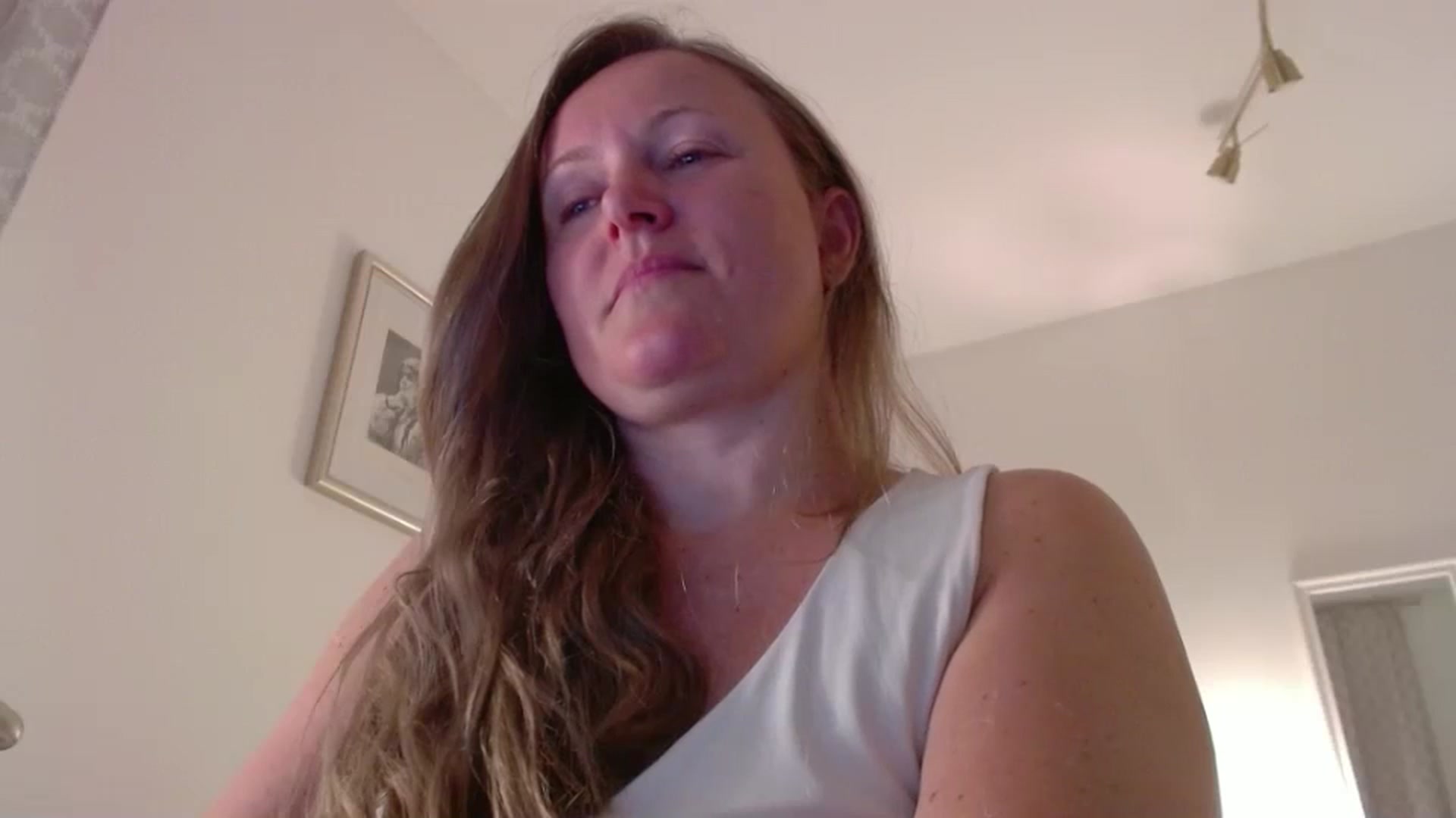 Gallery image thumbnail from JustLily's myfreecams stream on, 05/09/2025, 24:07 image 12 of 20