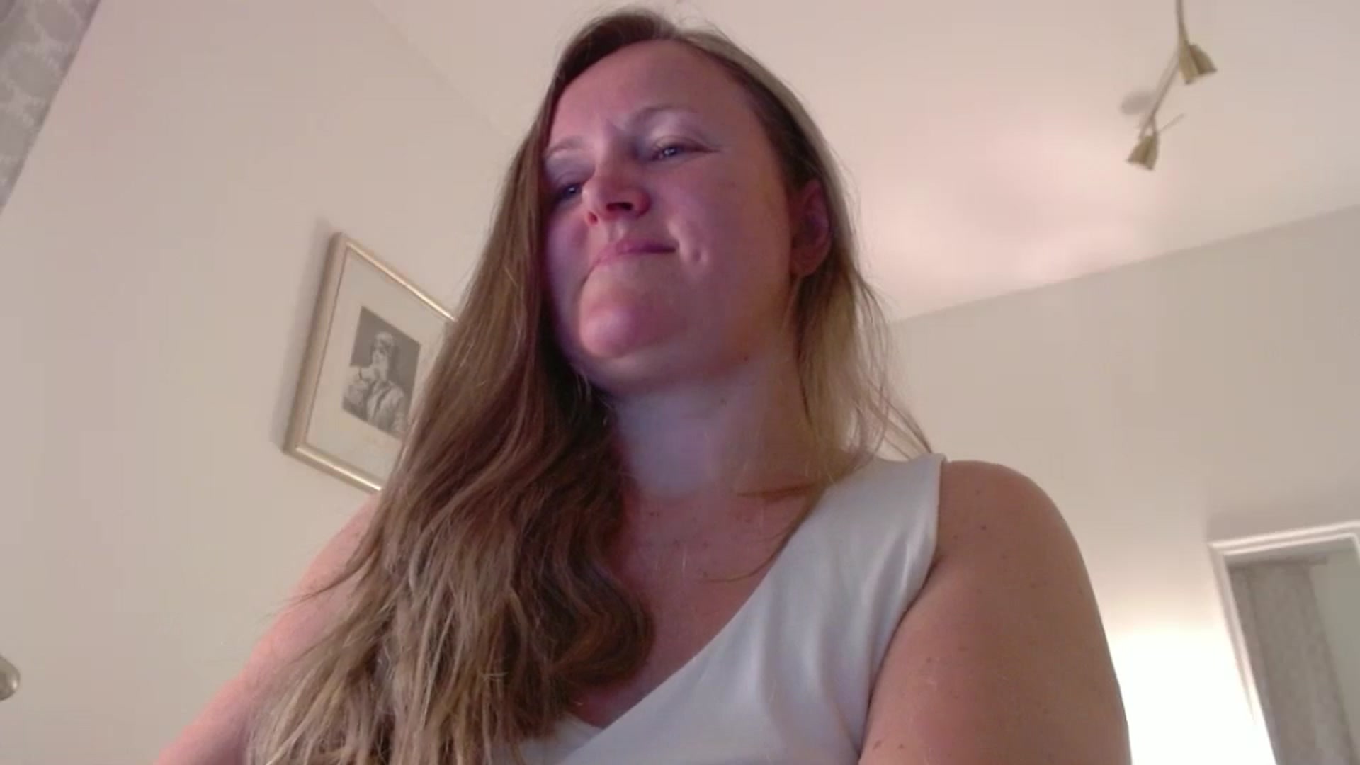 Gallery image thumbnail from JustLily's myfreecams stream on, 05/09/2025, 24:07 image 14 of 20