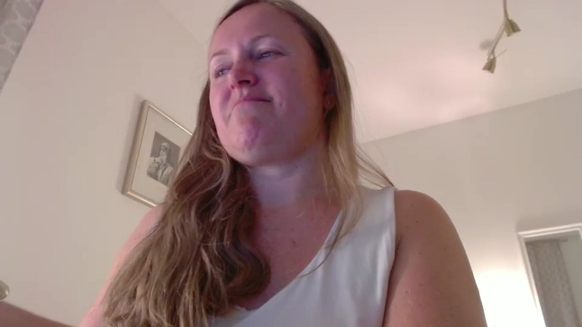 Gallery image thumbnail from JustLily's myfreecams stream on, 05/09/2025, 24:07 image 15 of 20