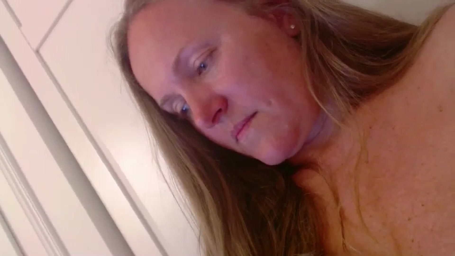 Gallery image thumbnail from JustLily's myfreecams stream on, 05/09/2025, 20:46 image 18 of 20