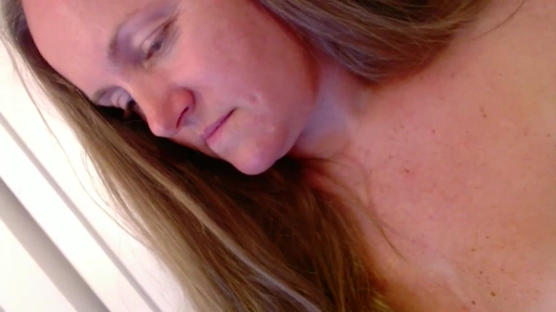 Gallery image thumbnail from JustLily's myfreecams stream on, 05/09/2025, 21:13 image 17 of 20
