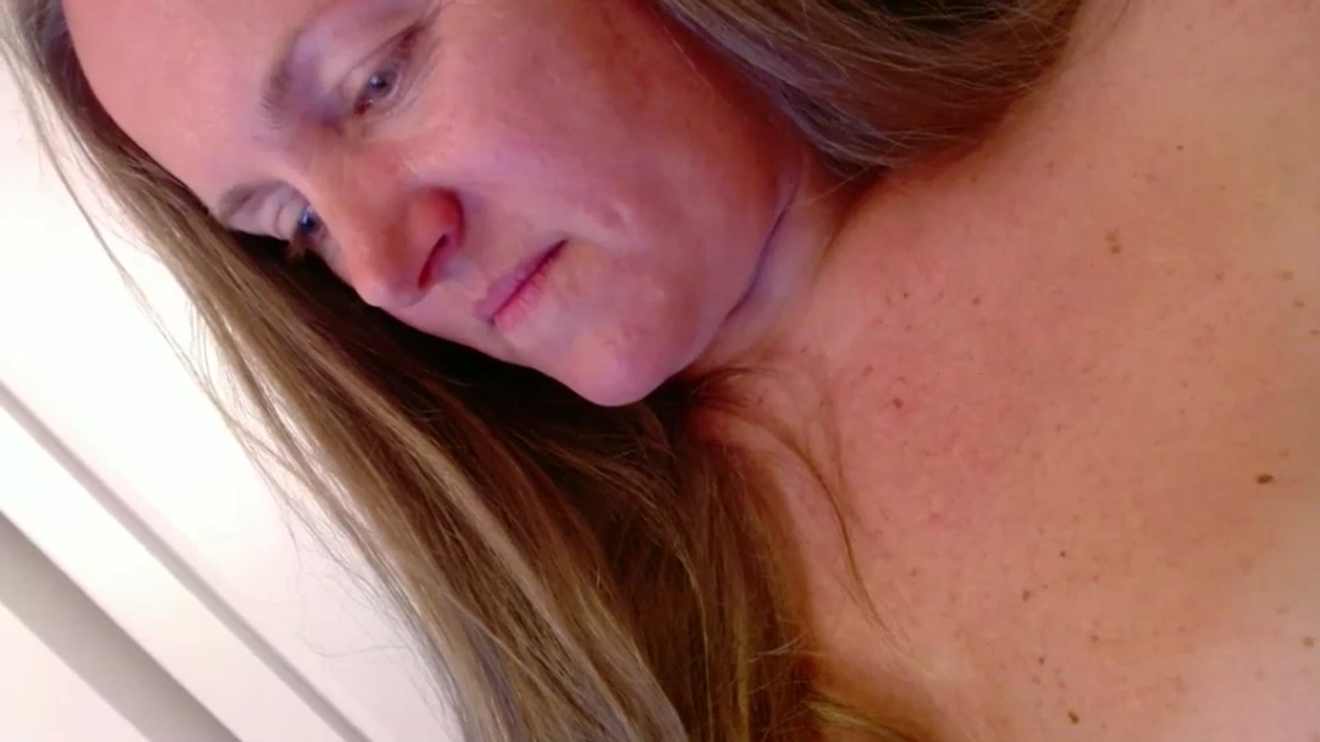 Gallery image thumbnail from JustLily's myfreecams stream on, 05/09/2025, 21:13 image 9 of 20