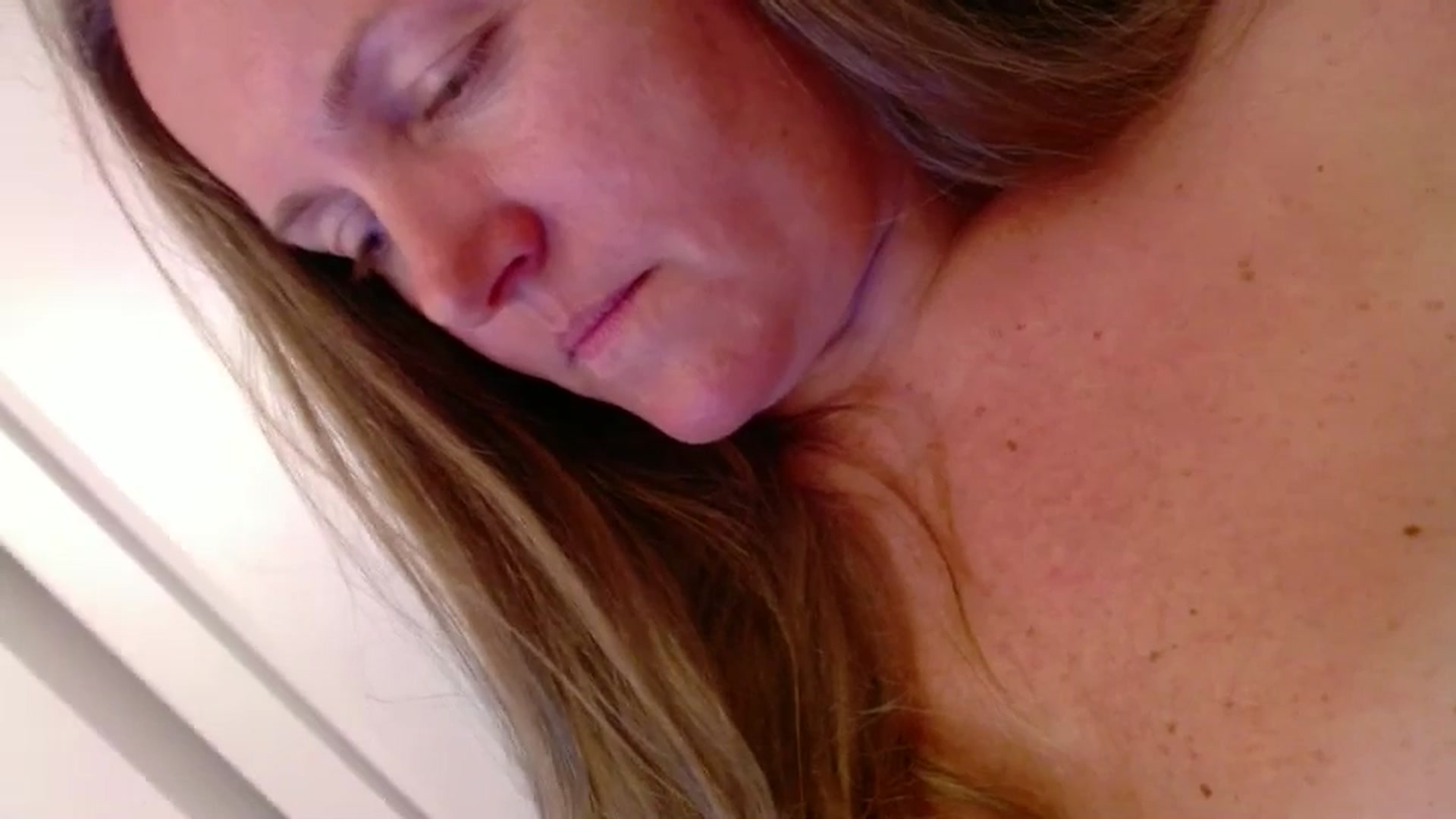 Gallery image thumbnail from JustLily's myfreecams stream on, 05/09/2025, 21:13 image 4 of 20
