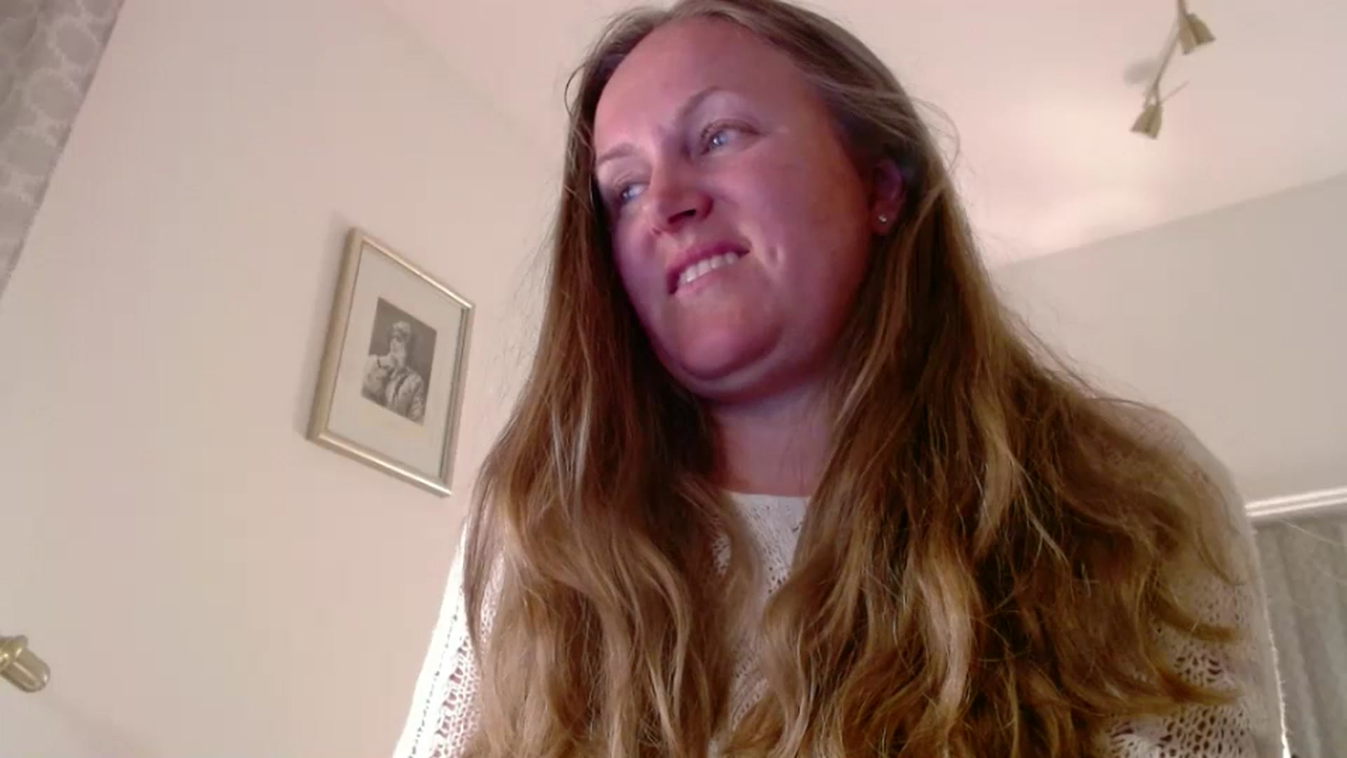 Gallery image thumbnail from JustLily's myfreecams stream on, 05/09/2025, 21:55 image 9 of 20