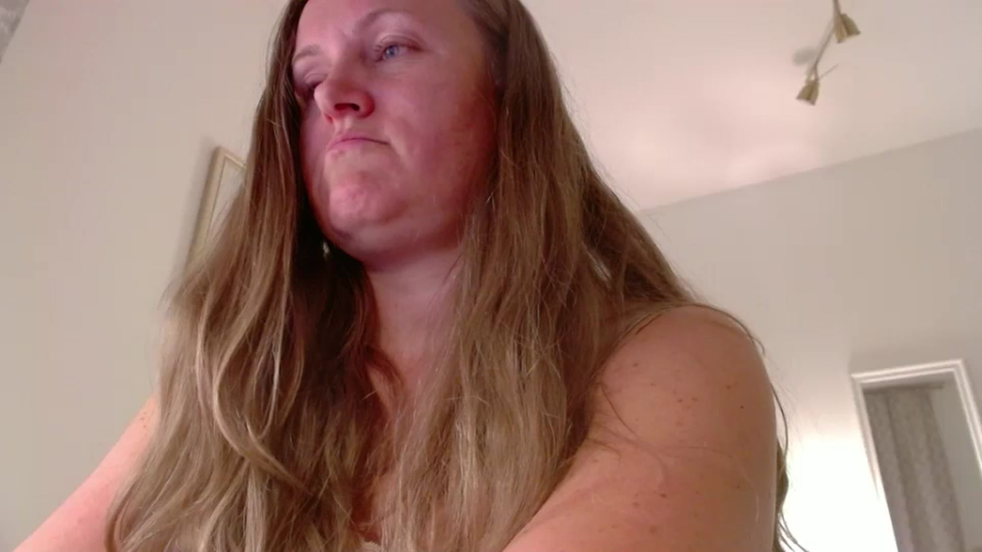 Gallery image thumbnail from JustLily's myfreecams stream on, 05/11/2025, 24:38 image 15 of 20