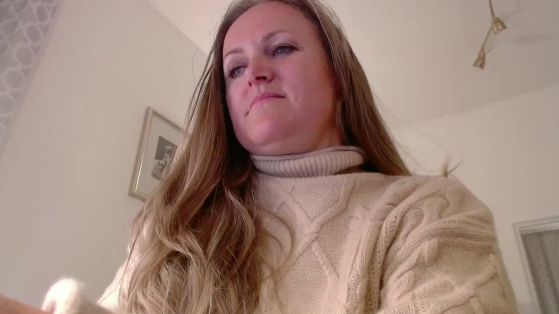 Gallery image thumbnail from JustLily's myfreecams stream on, 05/11/2025, 22:07 image 10 of 20